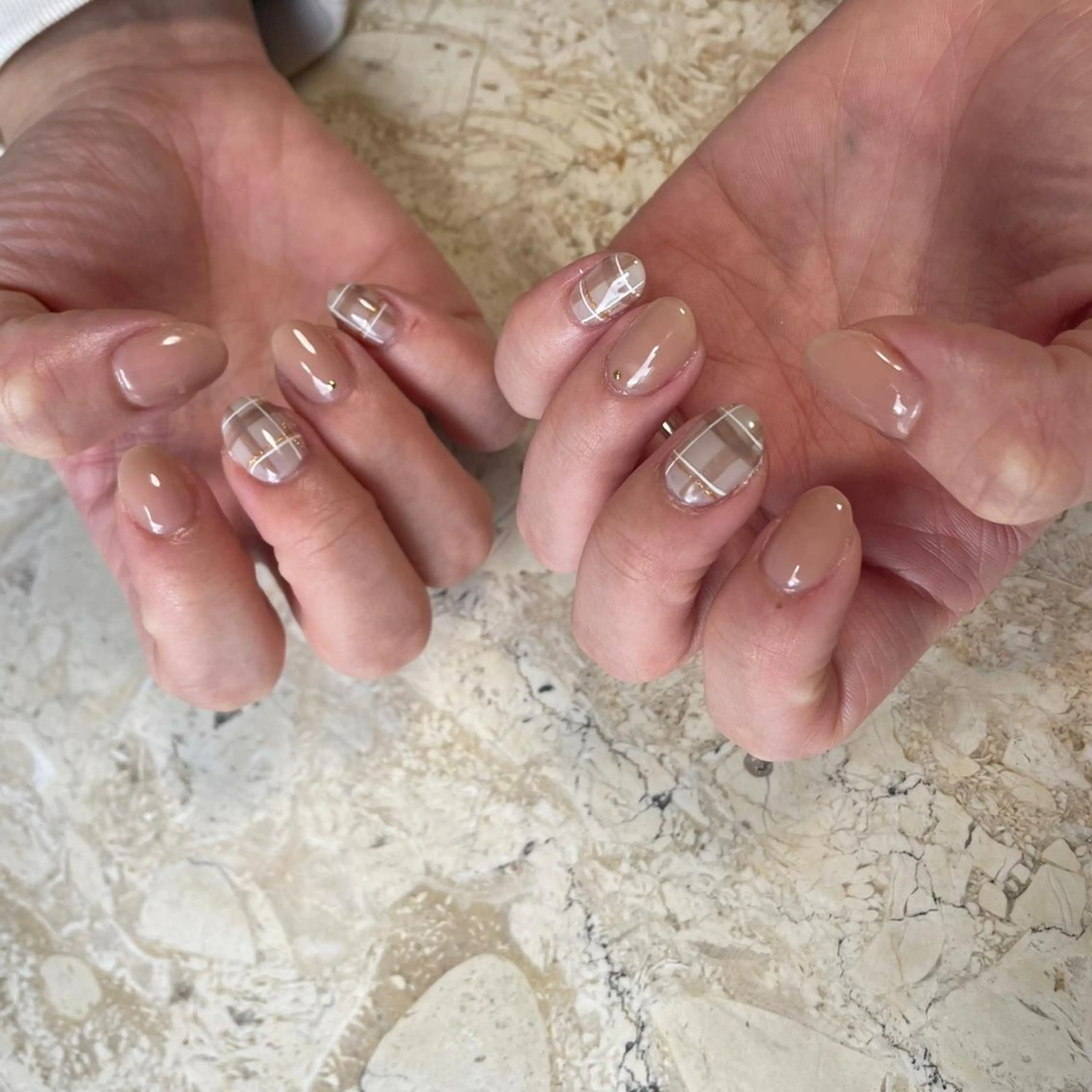 ネイル アートネイル フラワーネイル ジェルネイル 韓国ネイル ラメ(グリッター) ハンドネイル nail salon mieux(ミュー)のネイルデザイン