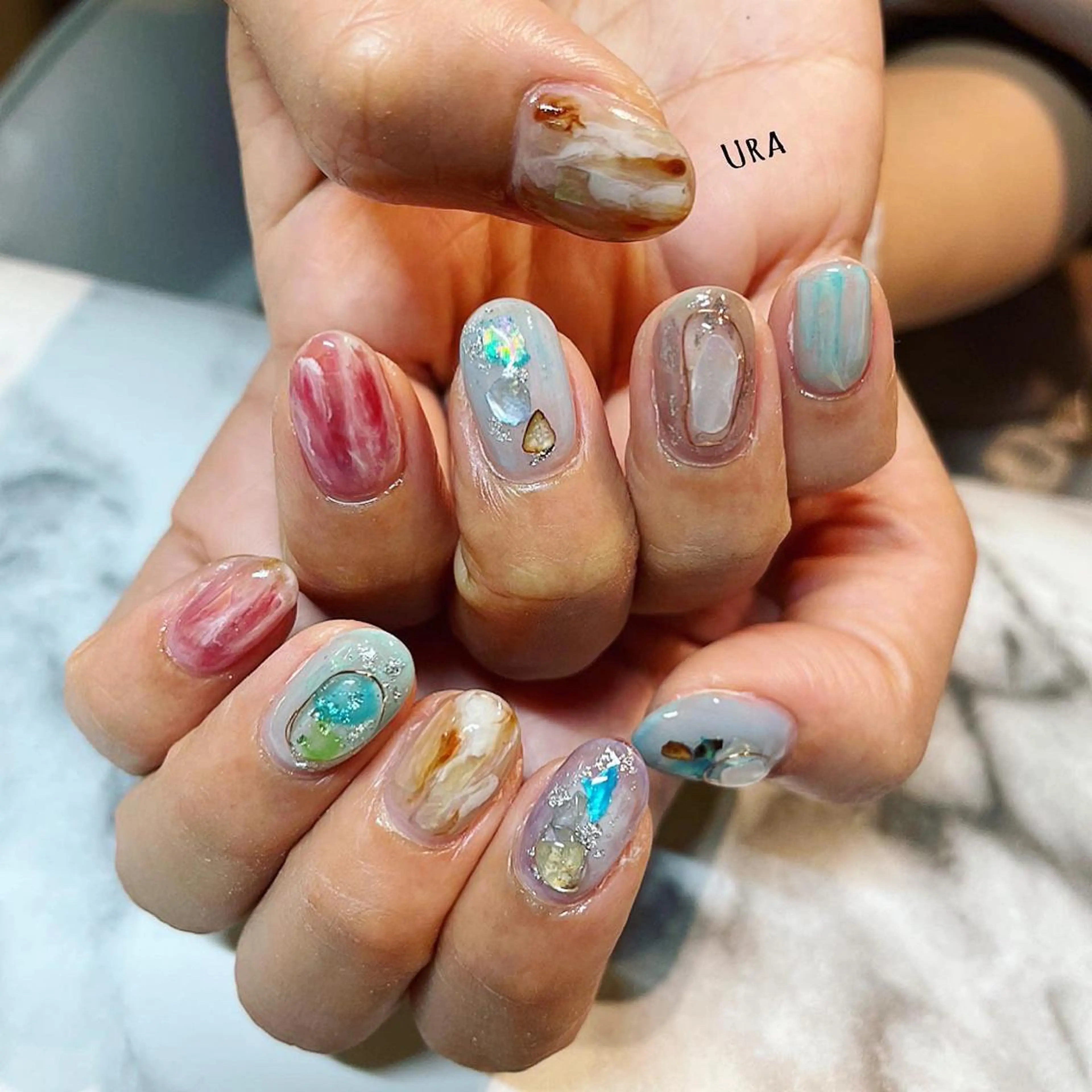 ネイル UrakoNail 《nail》のネイルデザイン