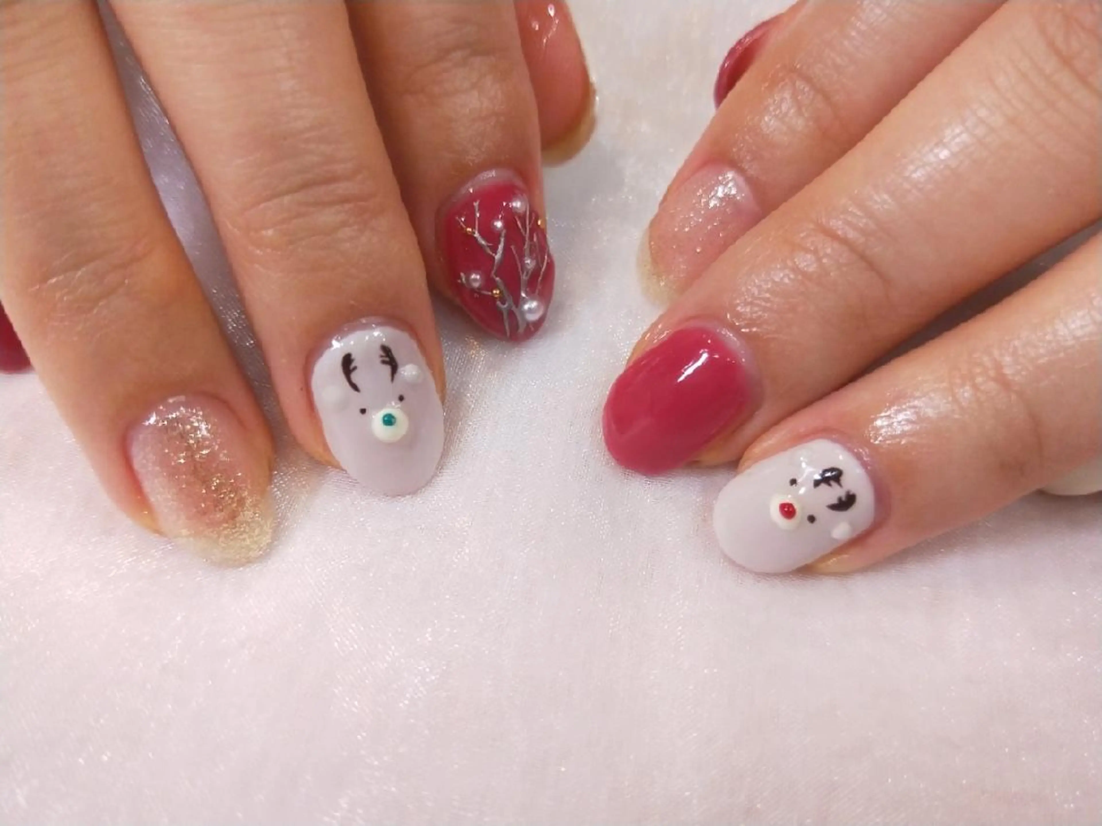 ネイル ハンドネイル ハンドケア R'well所属・はばすみれ🎀ﾈｲﾙ 光ﾌｪｲｼｬﾙ ﾍｱのネイルデザイン