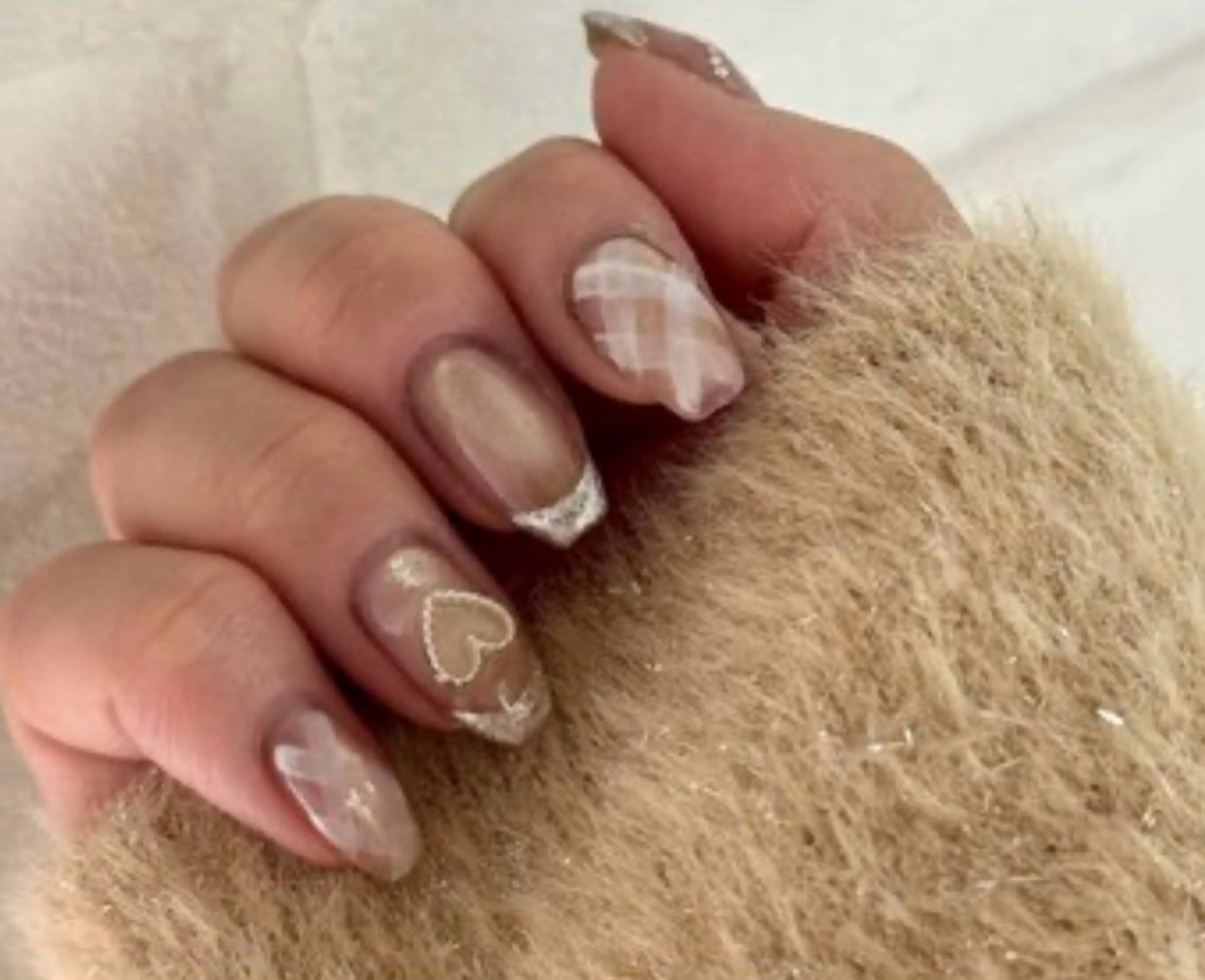 ネイル ハンドネイル AIushe平井店 ななみのネイルデザイン