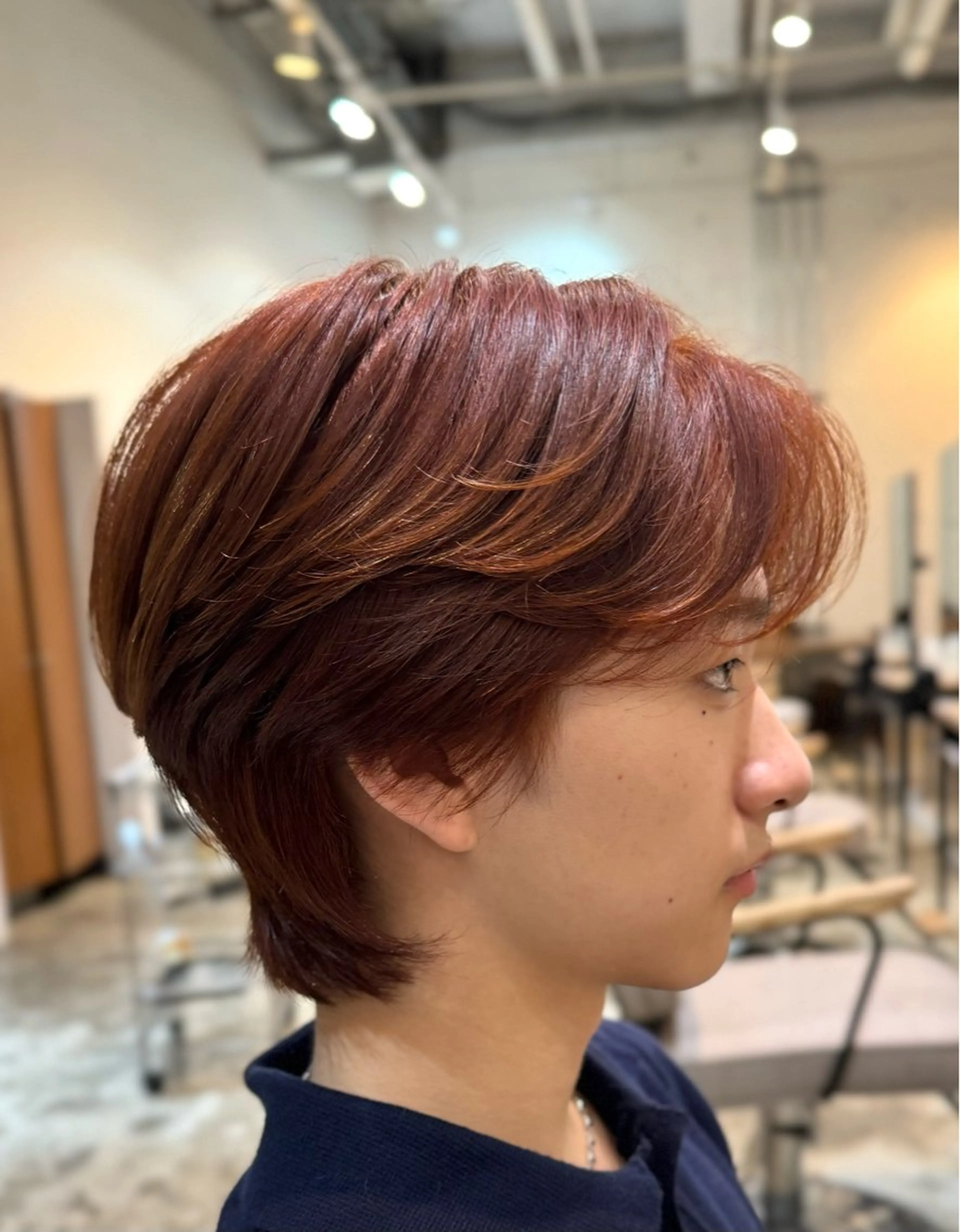 ミディアム カラー メンズ メンズブリーチ センターパート メンズ韓国風 メンズウルフカット ブリーチ ダウンパーマ/韓国 ヘア/ブリーチ/桑本のヘアスタイル