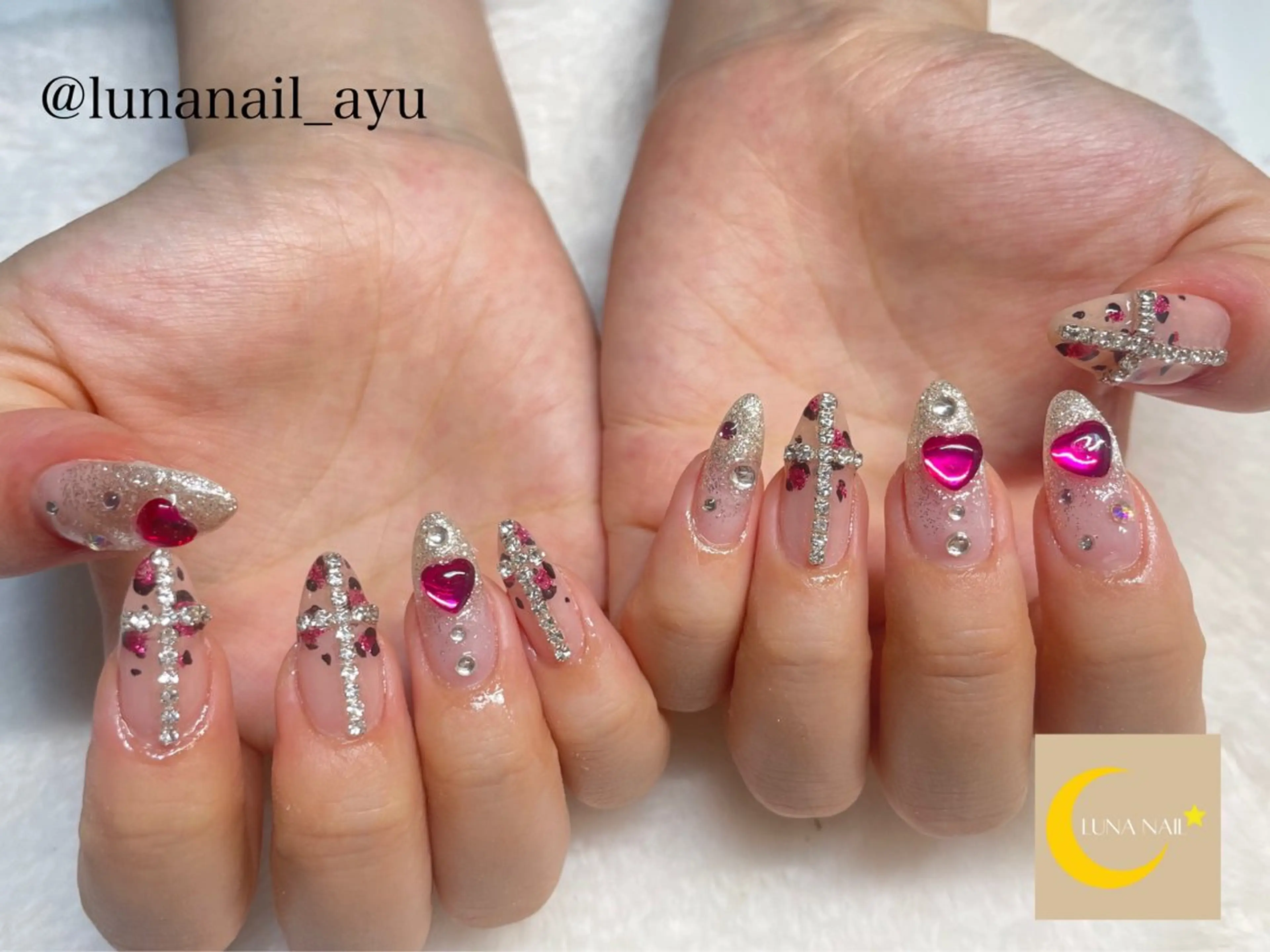 ネイル ハンドネイル 🌙LUNA  NAIL⭐️所属・LUNA NAIL ayuのネイルデザイン