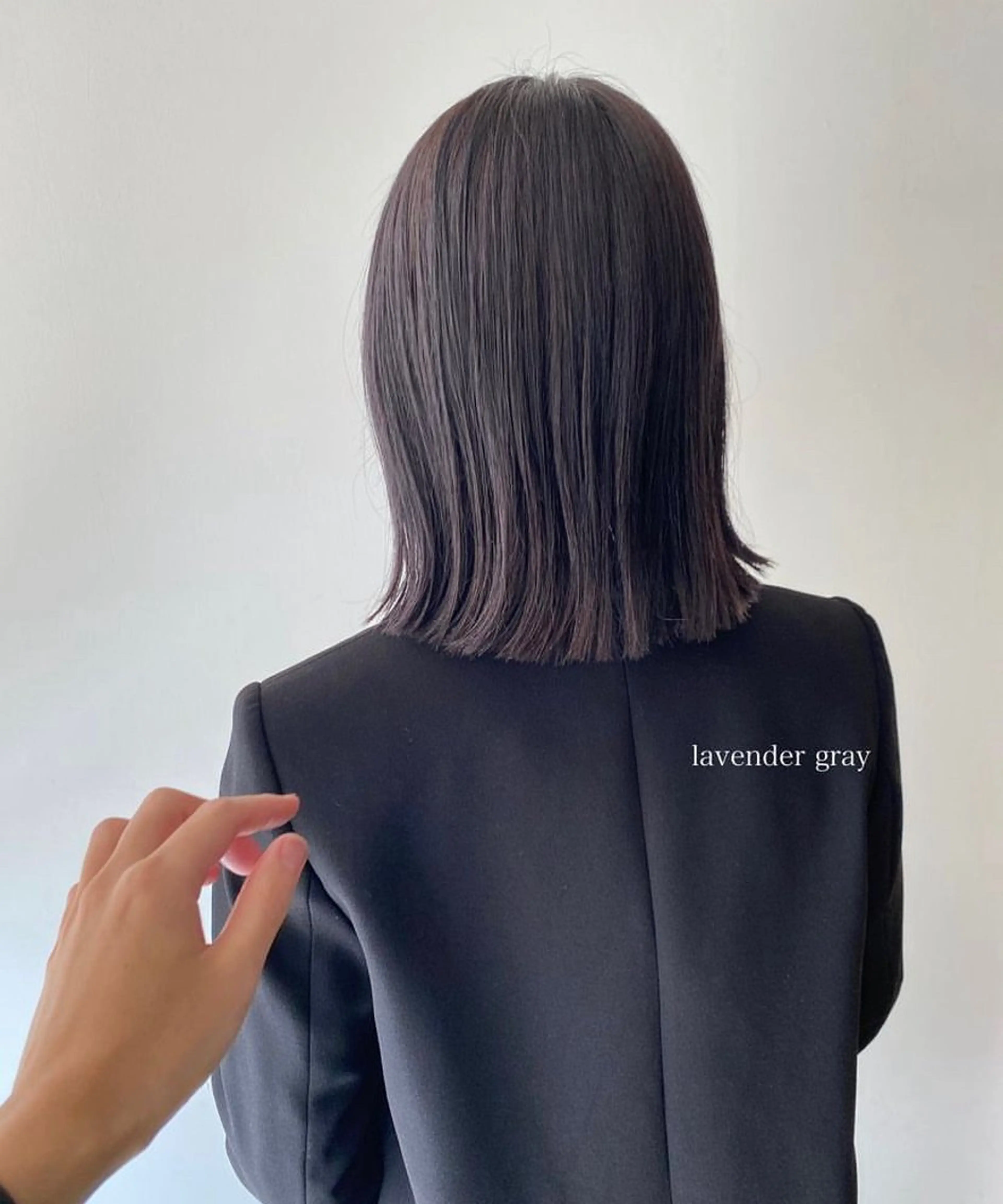 ミディアム カラー THE DAY所属・AKI HASHIMOTOのヘアスタイル