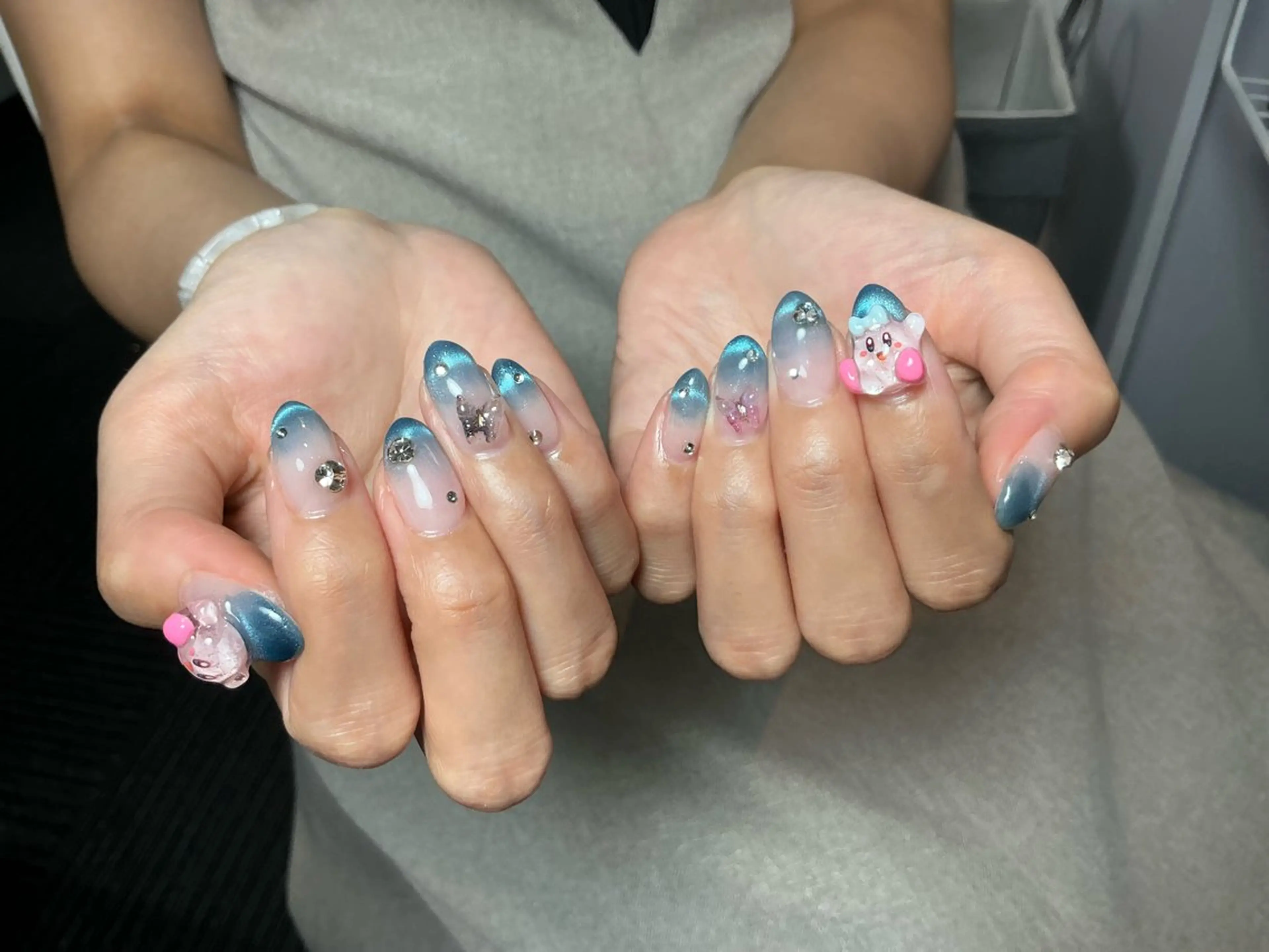 ネイル オーロラネイル 長さ出し フレンチネイル ジェルネイル ガラスフレンチ ハンドネイル Rela・S NAILのネイルデザイン