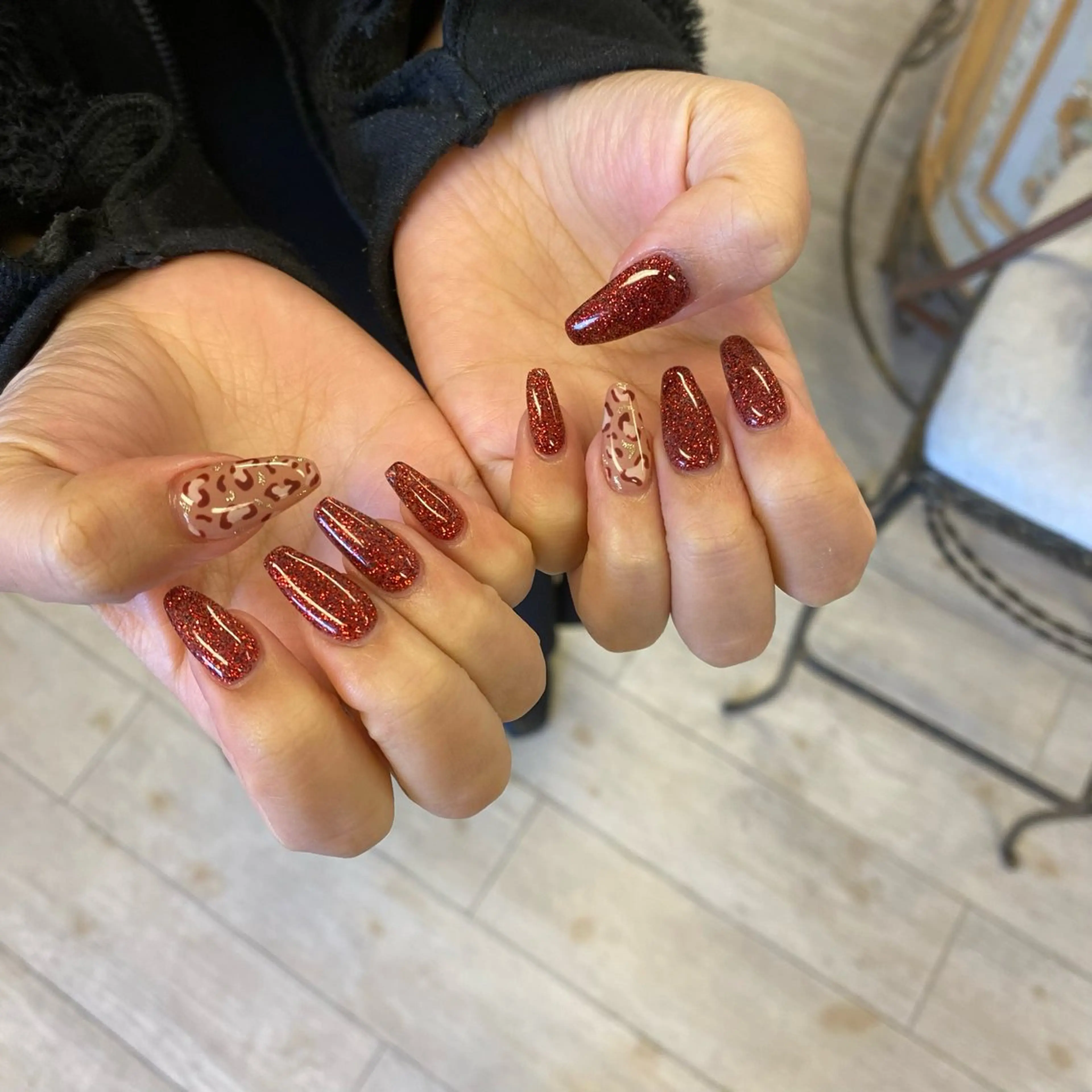 ネイル アニマル柄 ハンドネイル SAKURA Total Beauty所属・SAKURA 中島のネイルデザイン