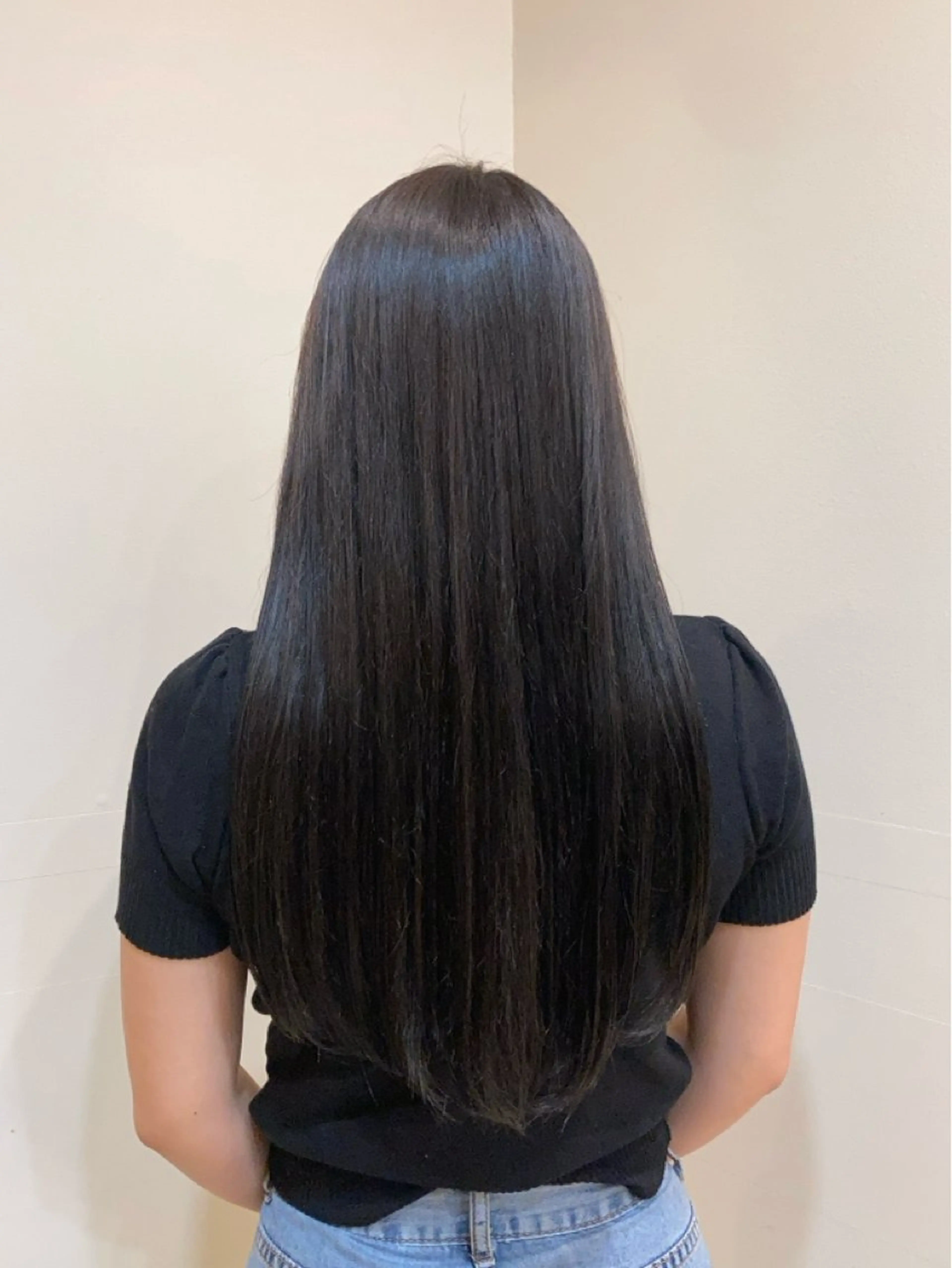 ロング カラー ヘアカラー 坂田 愛彩萌のヘアスタイル