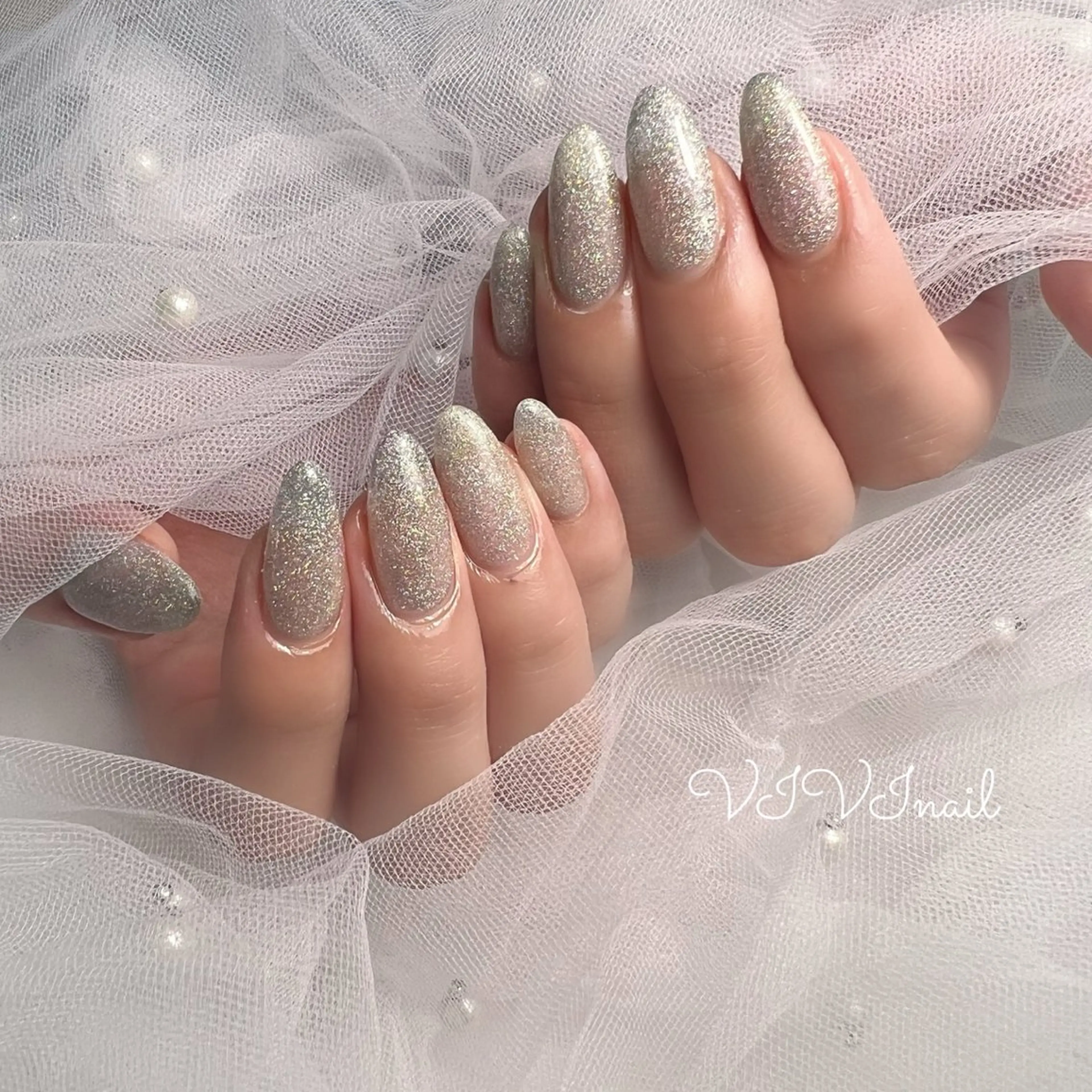 ネイル キラキラネイル ワンカラーネイル ハンドネイル vivi nailのネイルデザイン