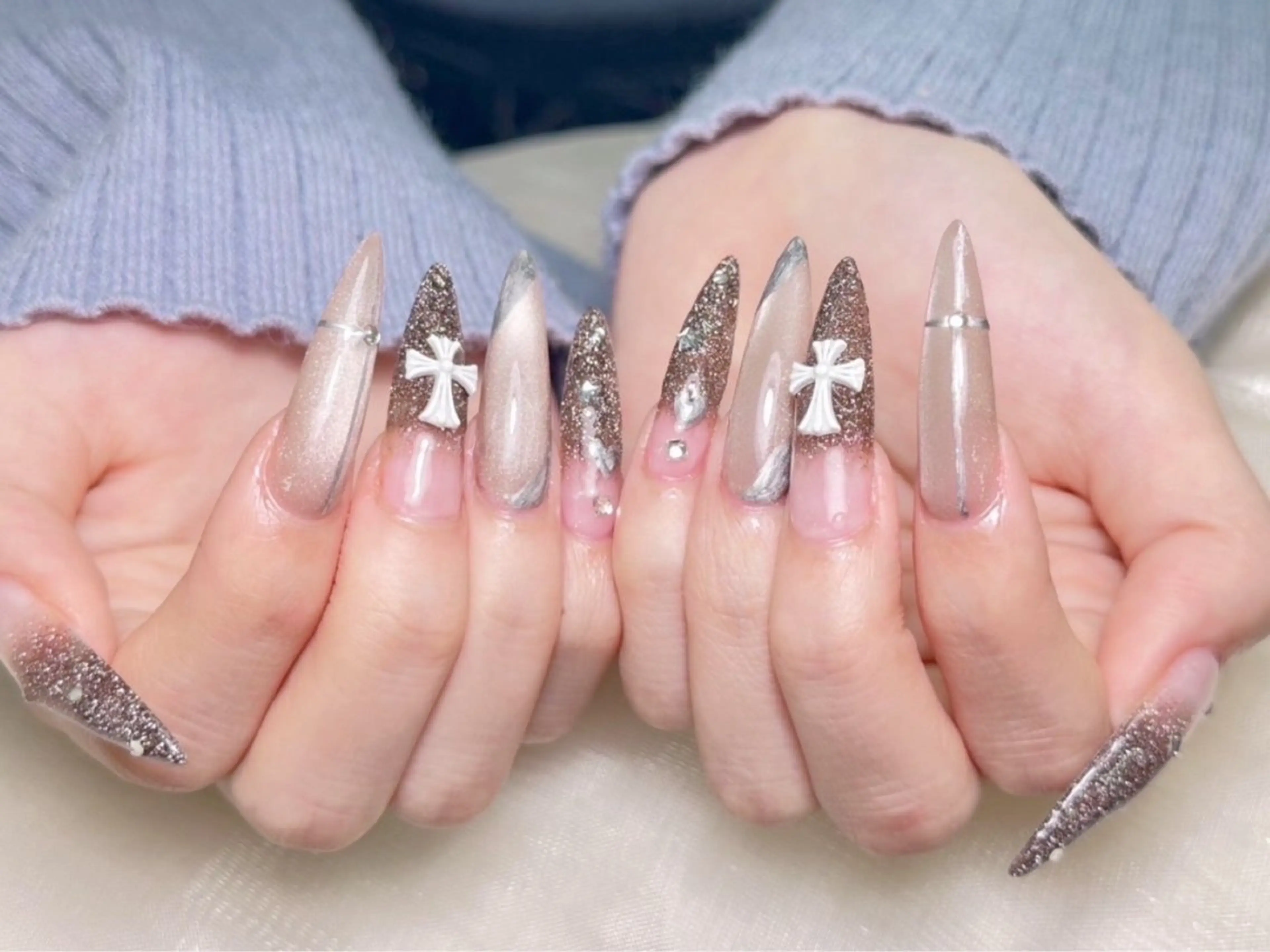 ネイル lucky nail 歌舞伎町のネイルデザイン