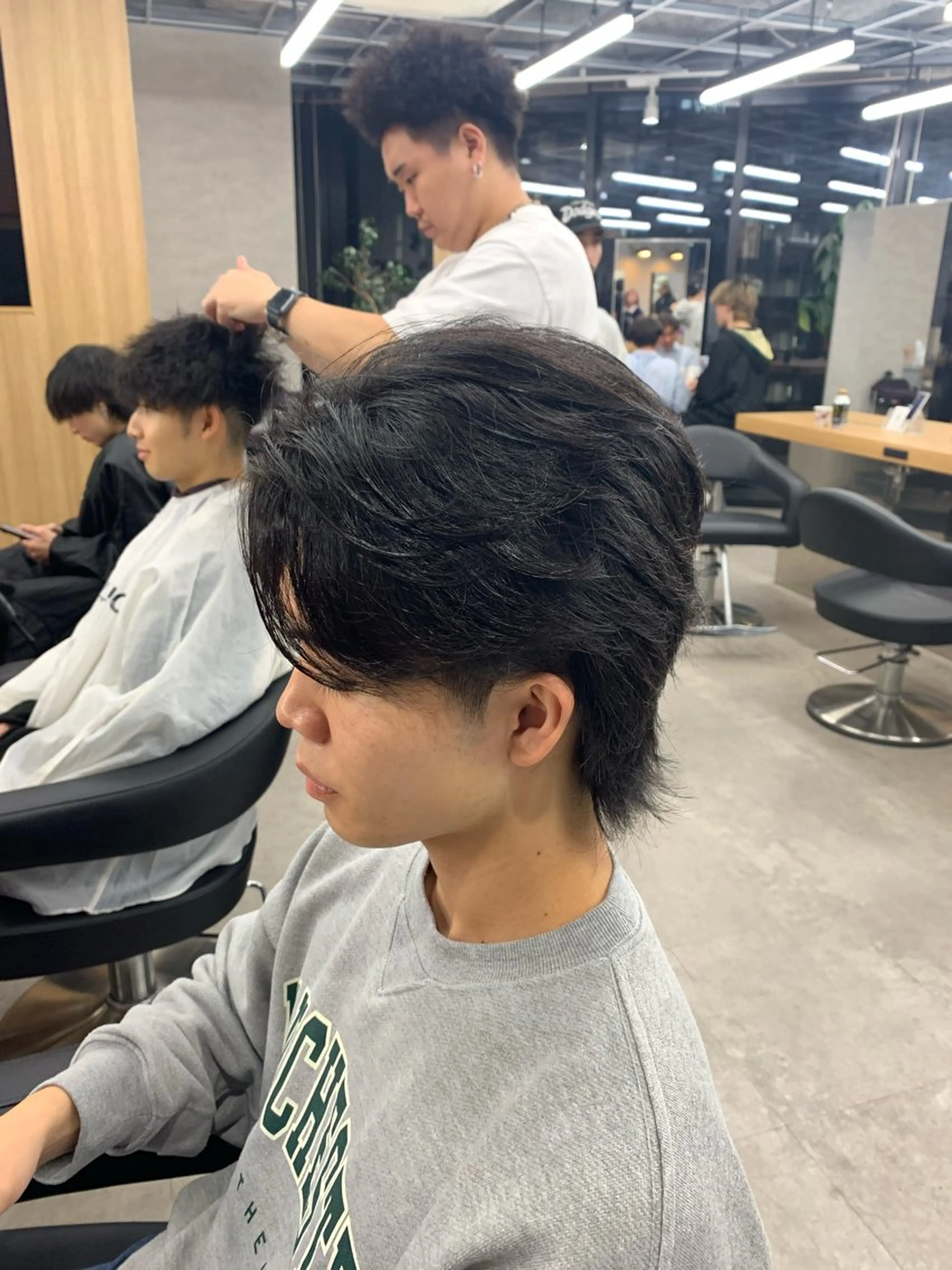 ミディアム ウルフカット カット パーマ指名率No1 メンズ特化ケイトのヘアスタイル