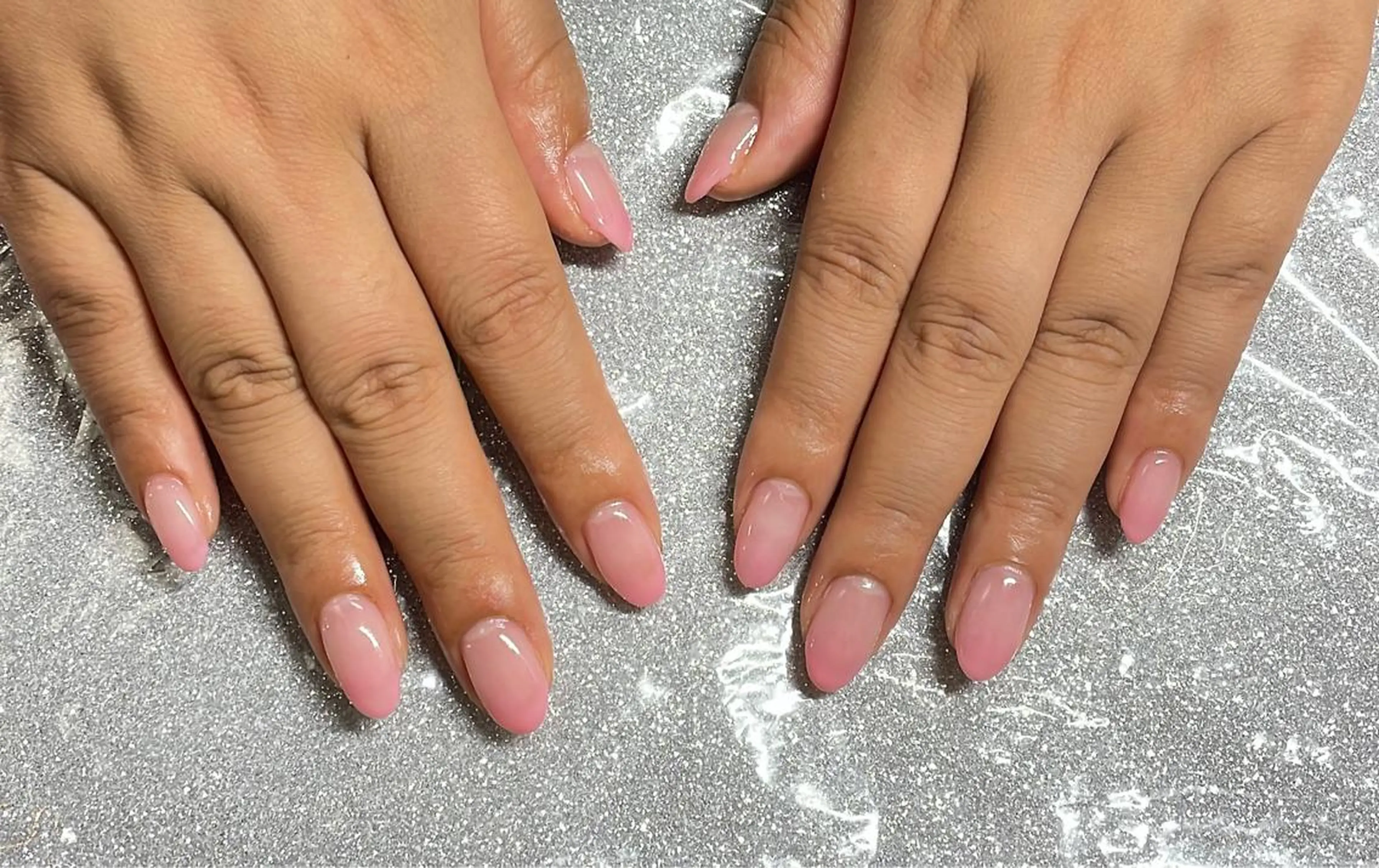 ネイル VIERU 🌈🎀💖のネイルデザイン