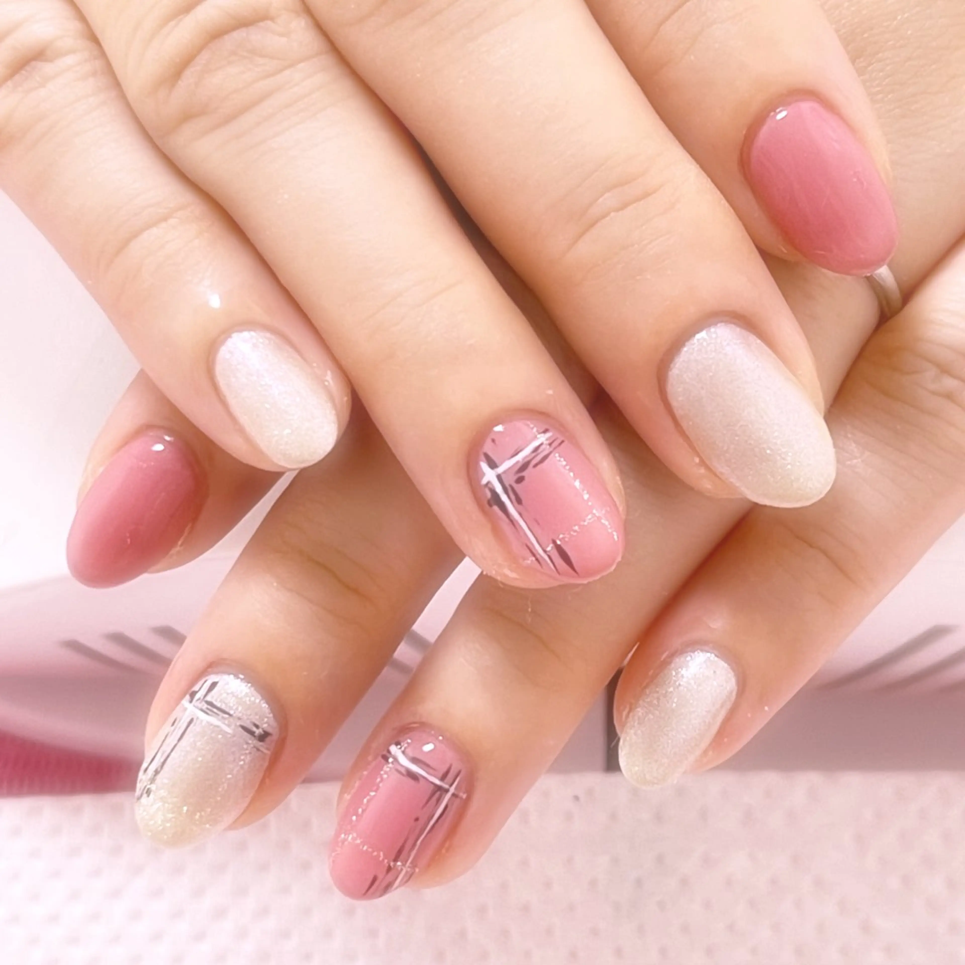 ネイル ハンドネイル 梅島のネイル屋さん所属・梅島の ネイル屋さんのネイルデザイン