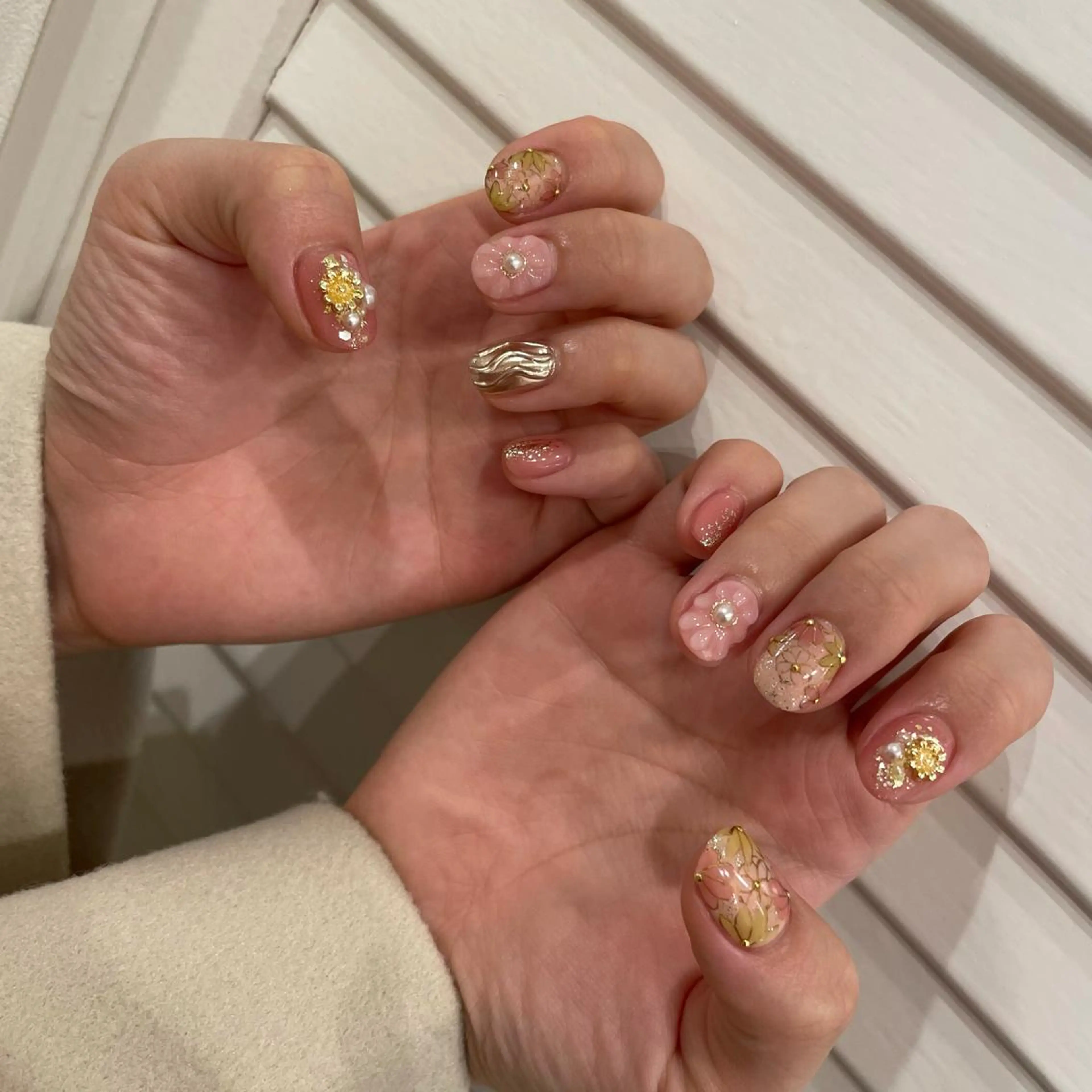 ネイル 成人式 持ち込み ハンドネイル miu nail所属・MIUNail YUMIのネイルデザイン