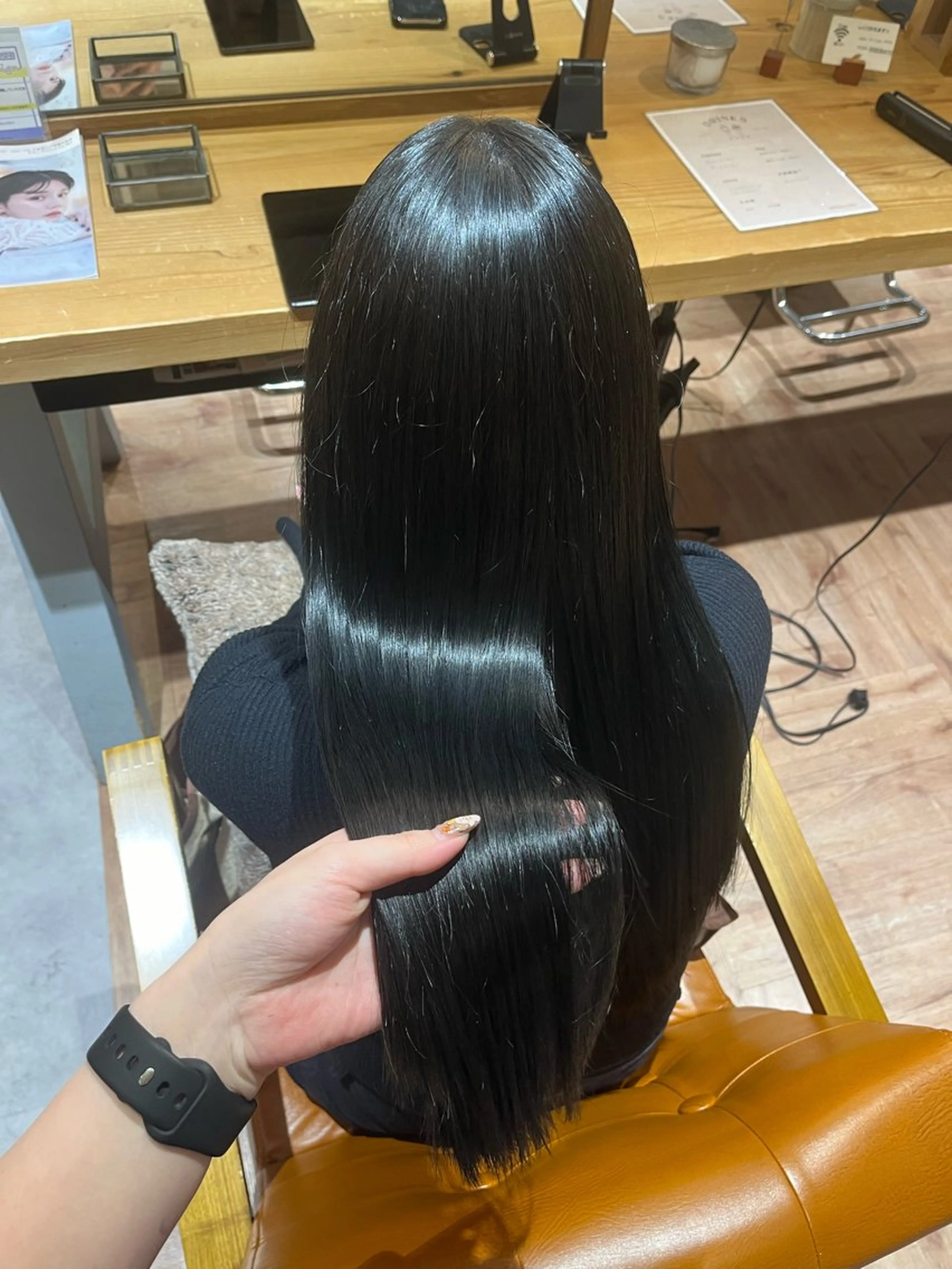 ロング カラー 黒髪 ブルーカラー ブルーブラック イルミナカラー little lulu 梅田所属・Saya/ショート/ ボブ/大阪/梅田のヘアスタイル