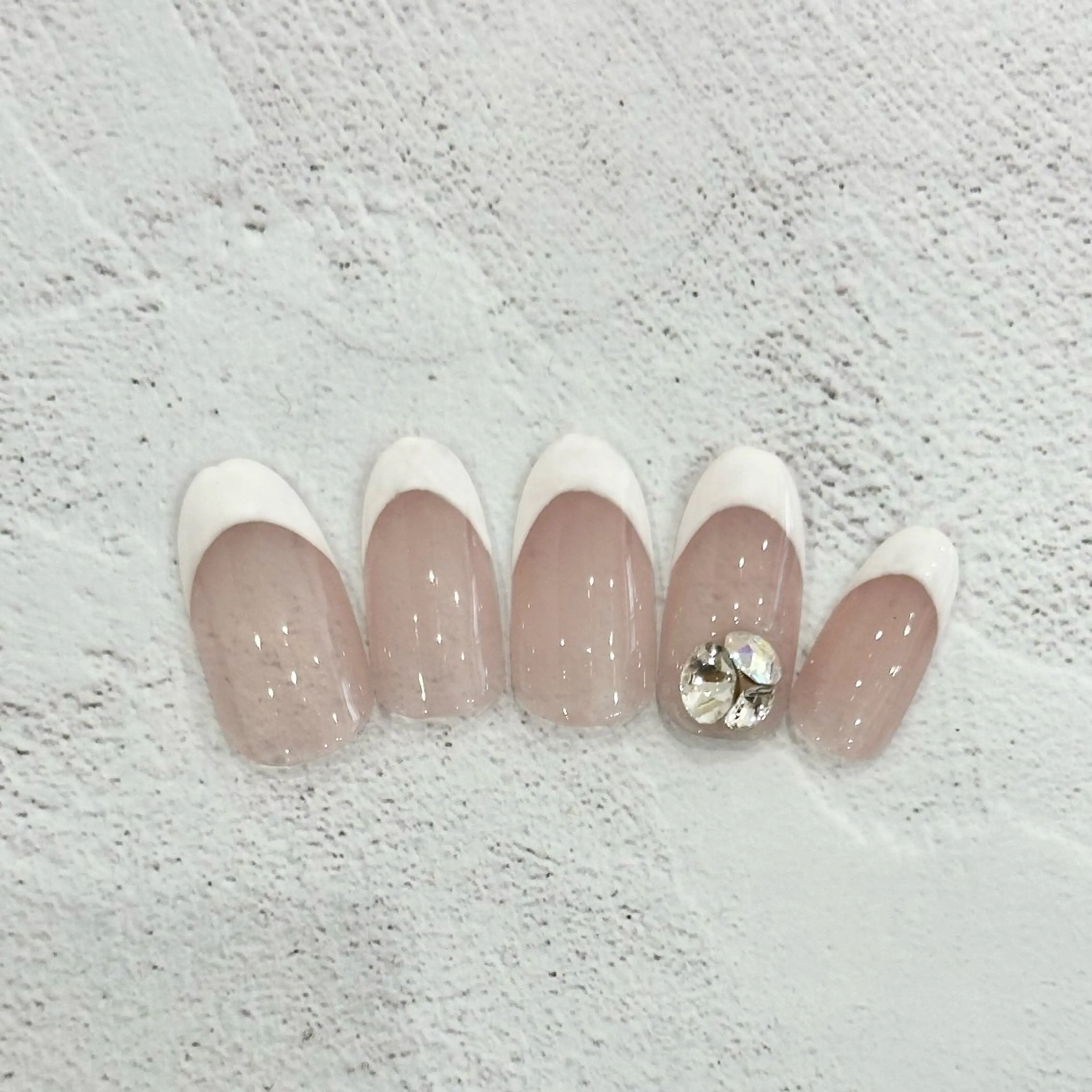 ネイル フレンチネイル シンプルネイル ストーンネイル DiaRily所属・diarily はるひのネイルデザイン