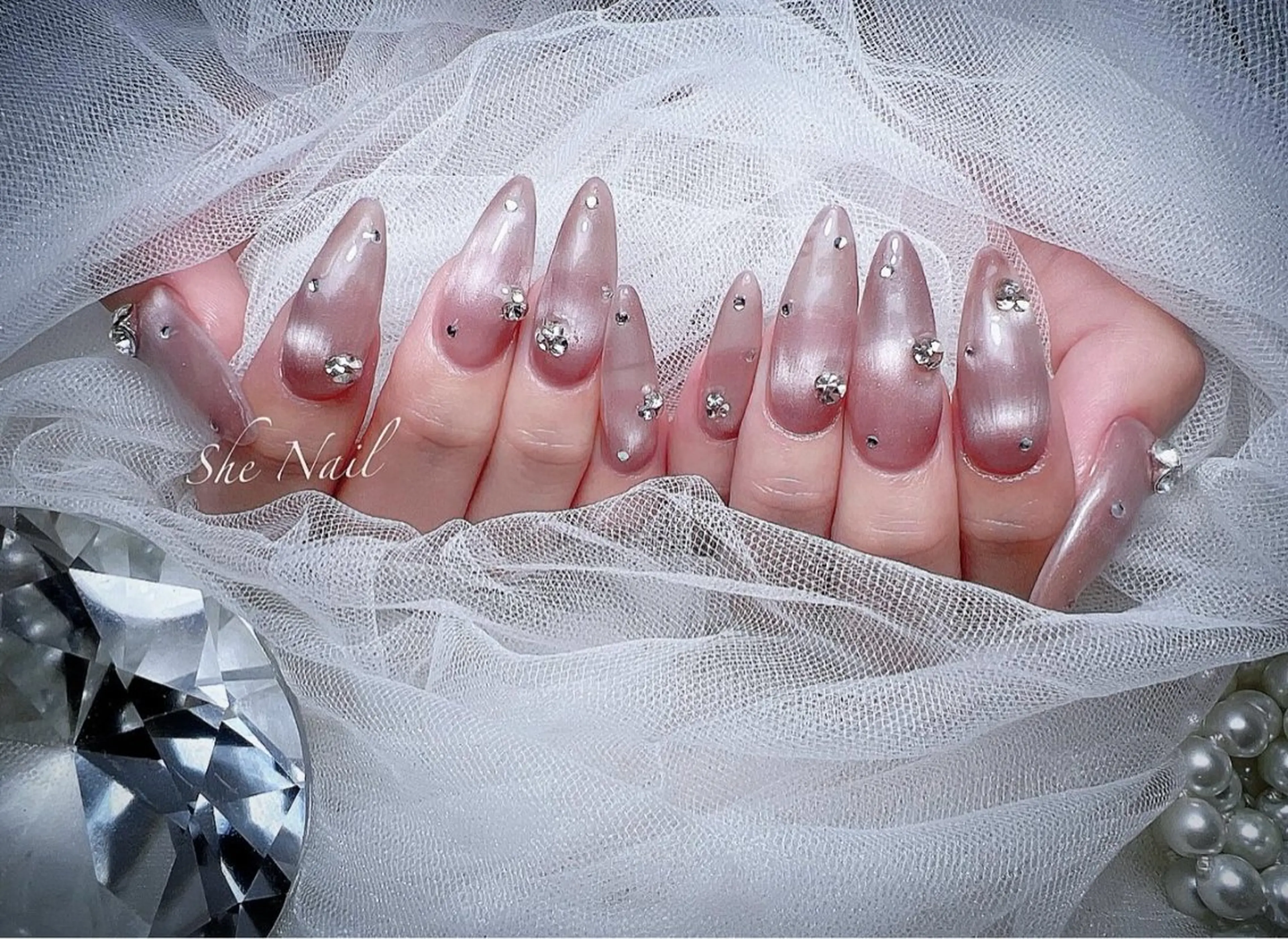 ネイル チークネイル キラキラネイル マグネットネイル ハンドネイル She   Nail所属・ISA_ BELLAのネイルデザイン