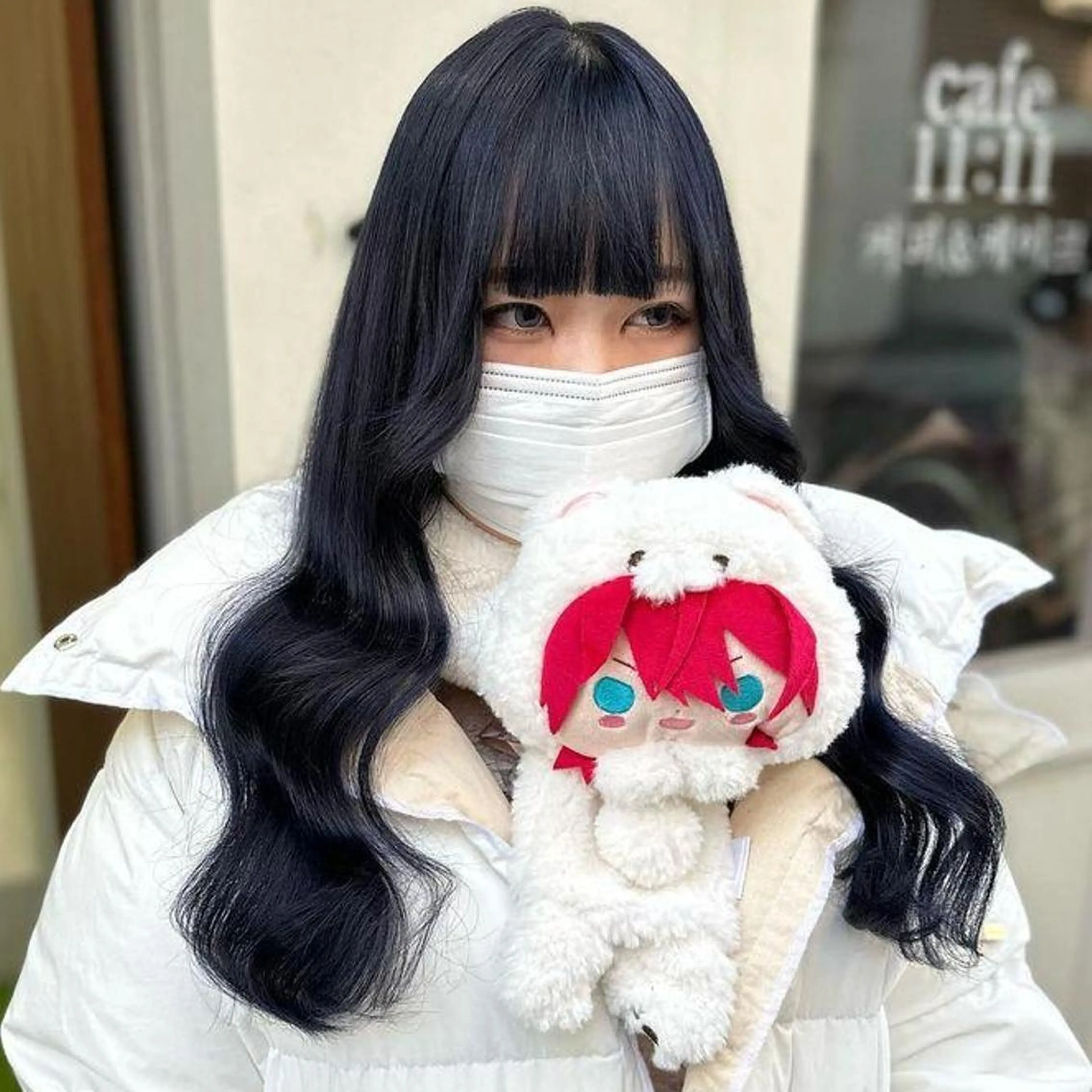 ロング カラー 黒髪 ブルーカラー ブルーブラック 透明感カラー ヘアカラー トリートメント ORIKA 美容室のヘアスタイル