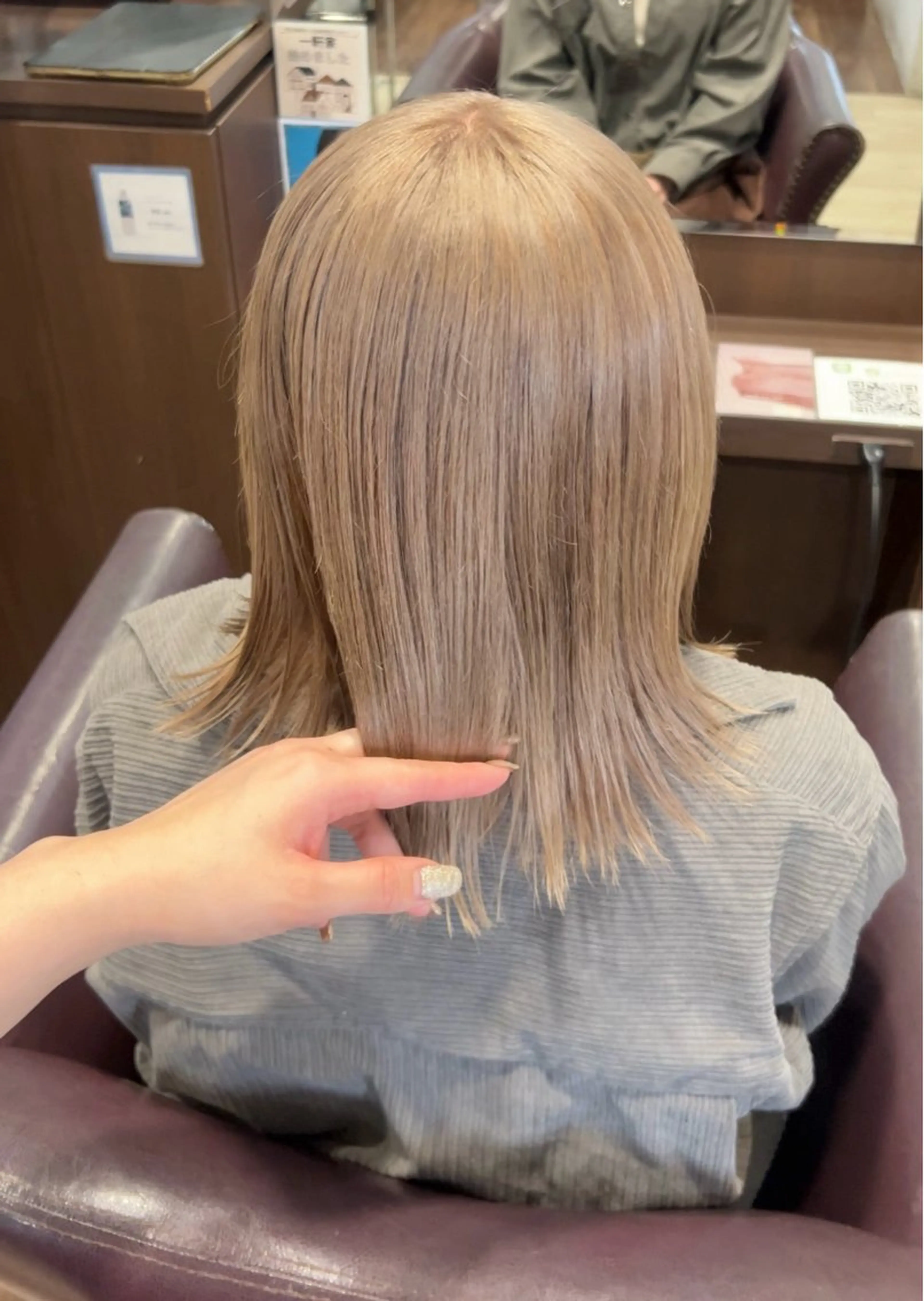 ショート ヘアカラー 譜久島 かりんのヘアスタイル