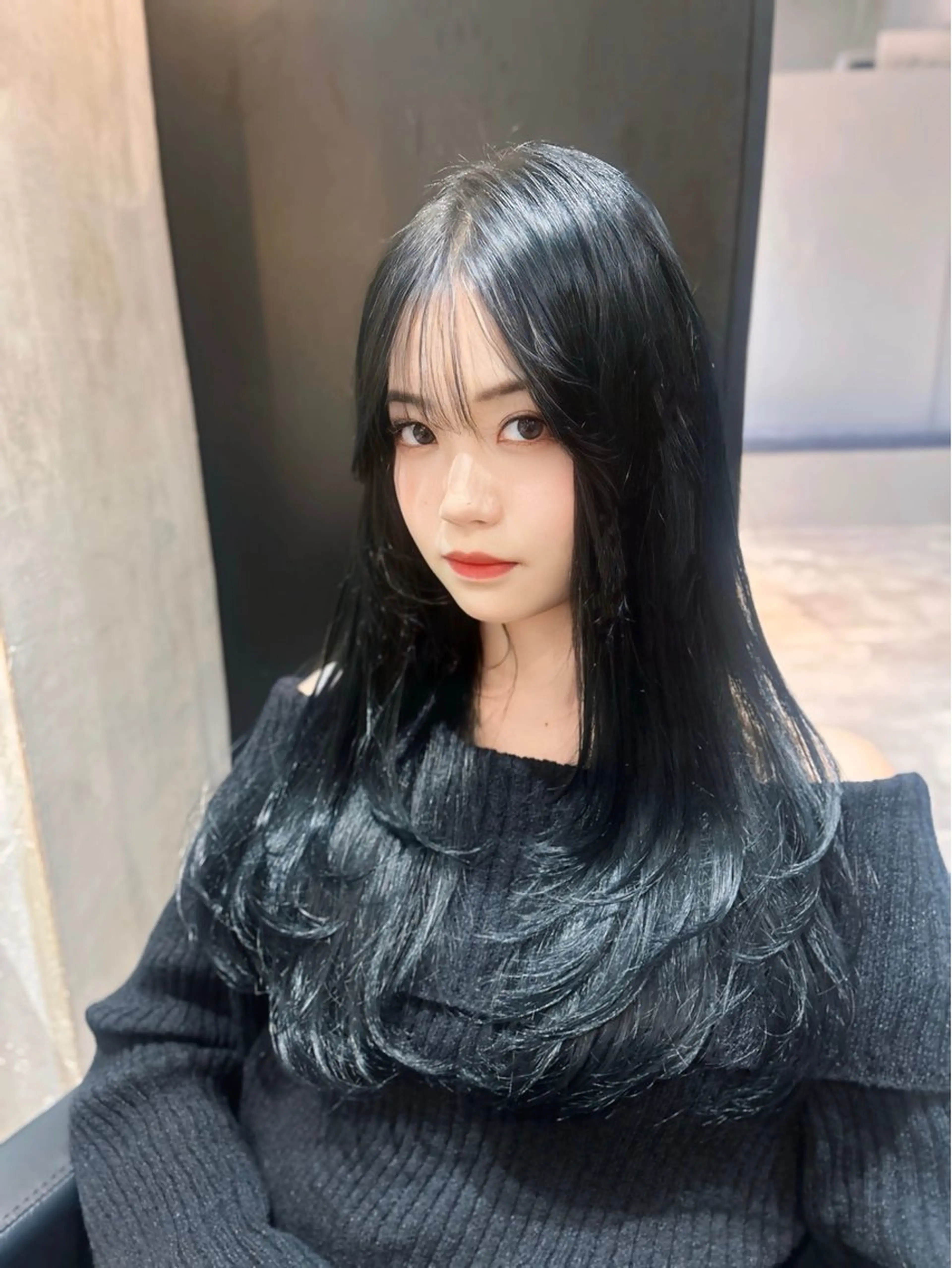 ロング カラー 黒髪 ブルーカラー ブルーブラック ハイレイヤー レイヤーカット カット ヘアカラー トリートメント 店長✨髪質改善✖️ 透明感カラー／純大のヘアスタイル