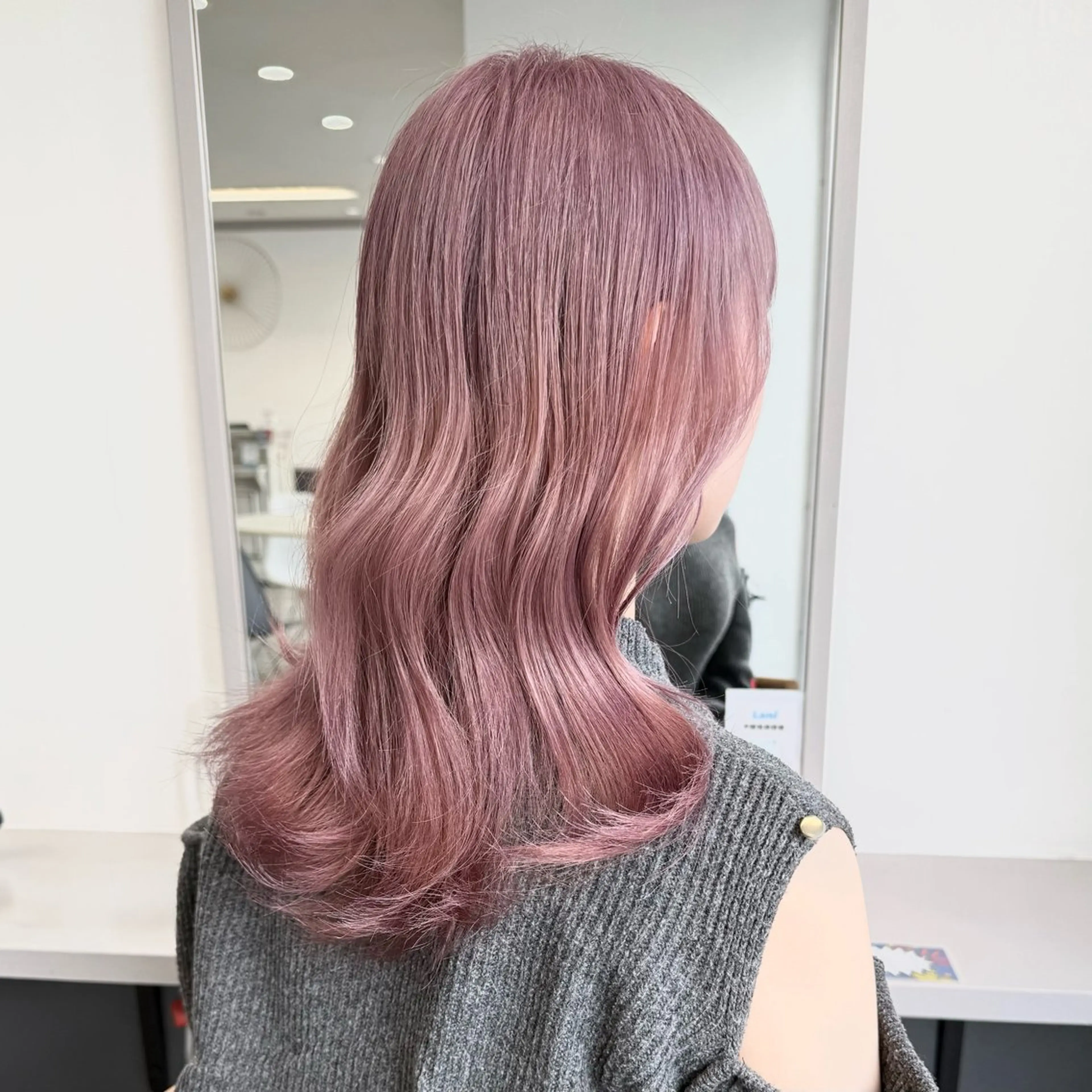 セミロング カット ヘアカラー トリートメント 🌿ダメージ毛対応× 縮毛矯正✂︎戸祭　伶のヘアスタイル