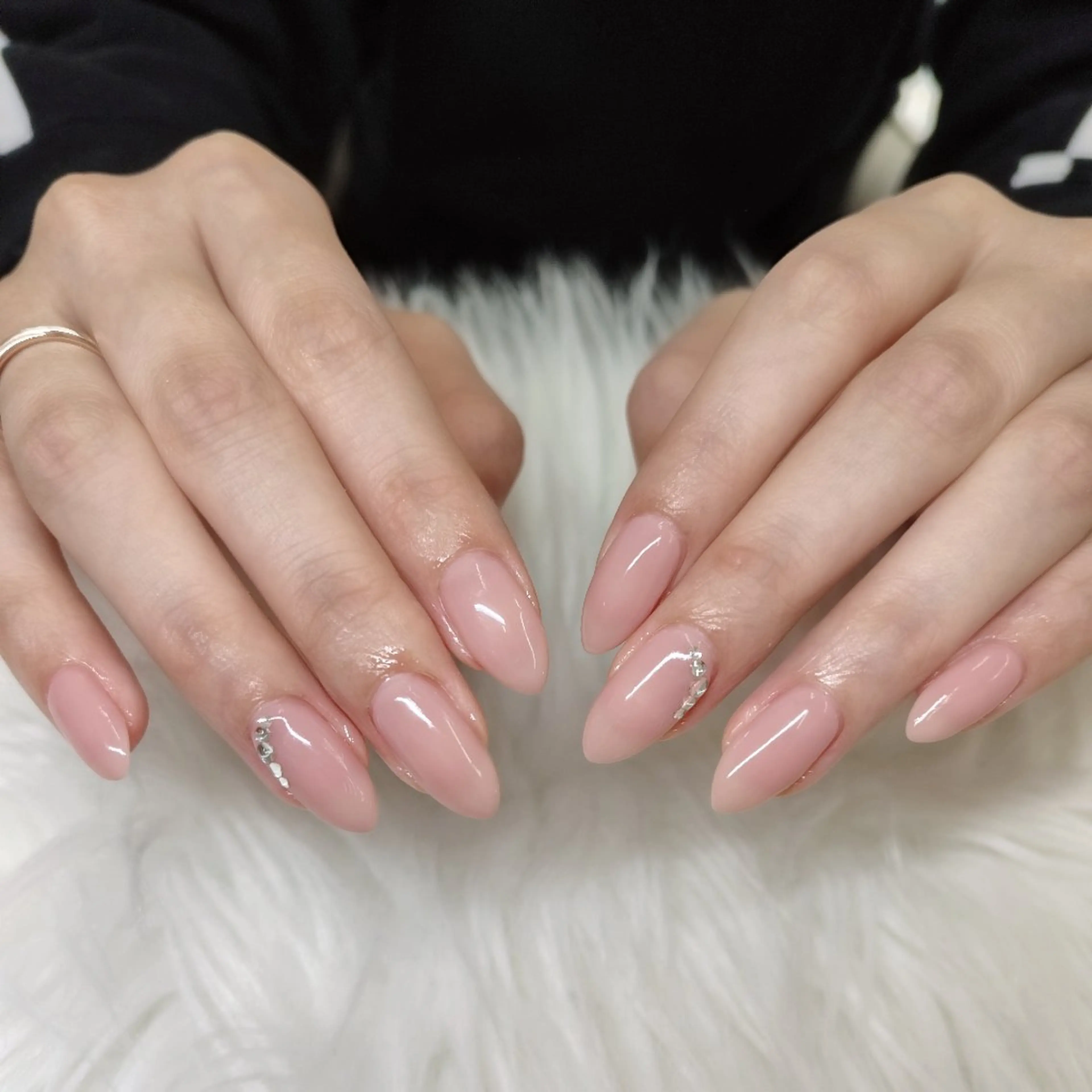 ネイル ストーンネイル ハンドネイル Bianca浦和西口 ⭐mitoのネイルデザイン