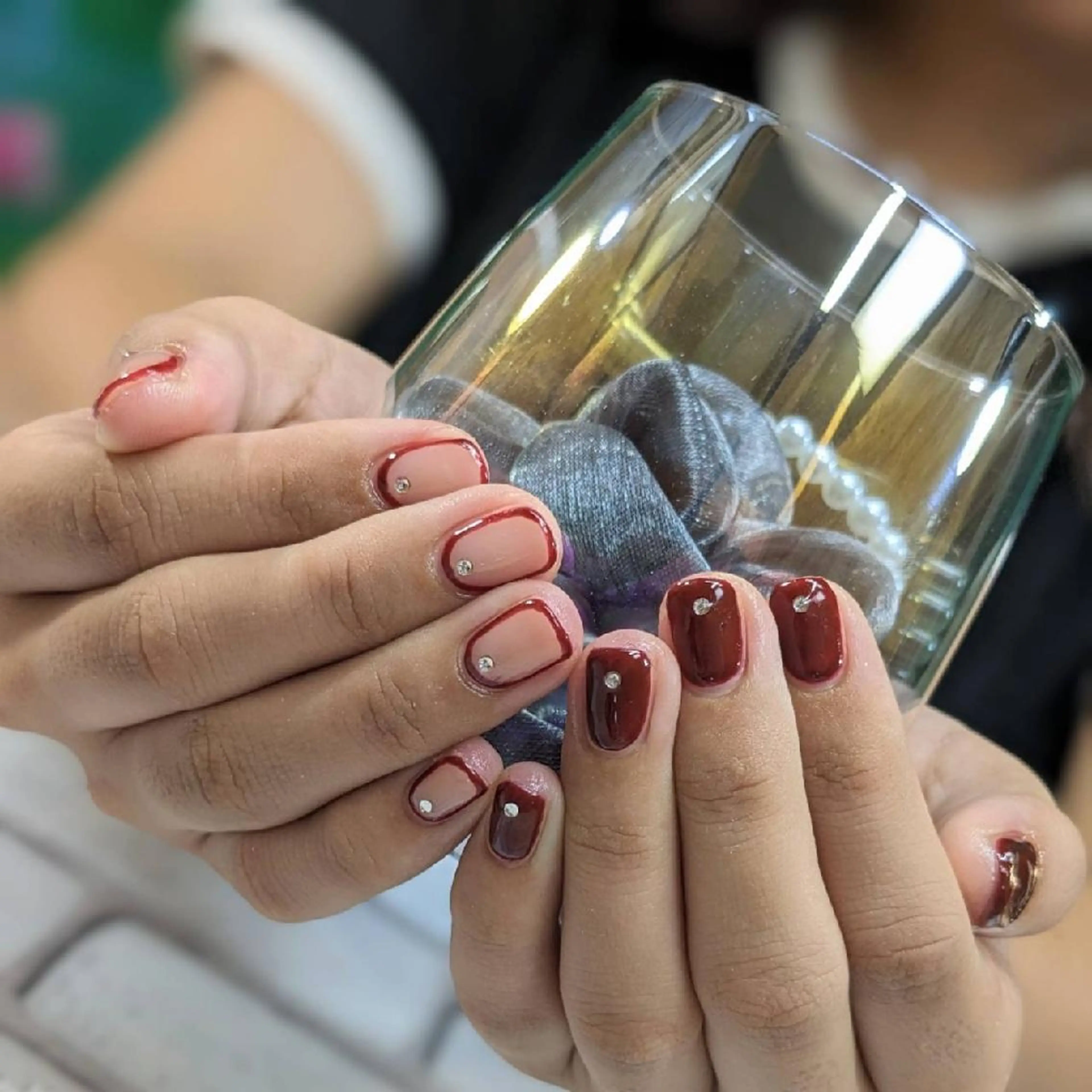 ネイル 赤色 ハンドネイル ネイルサロンベルティ .keikoのネイルデザイン