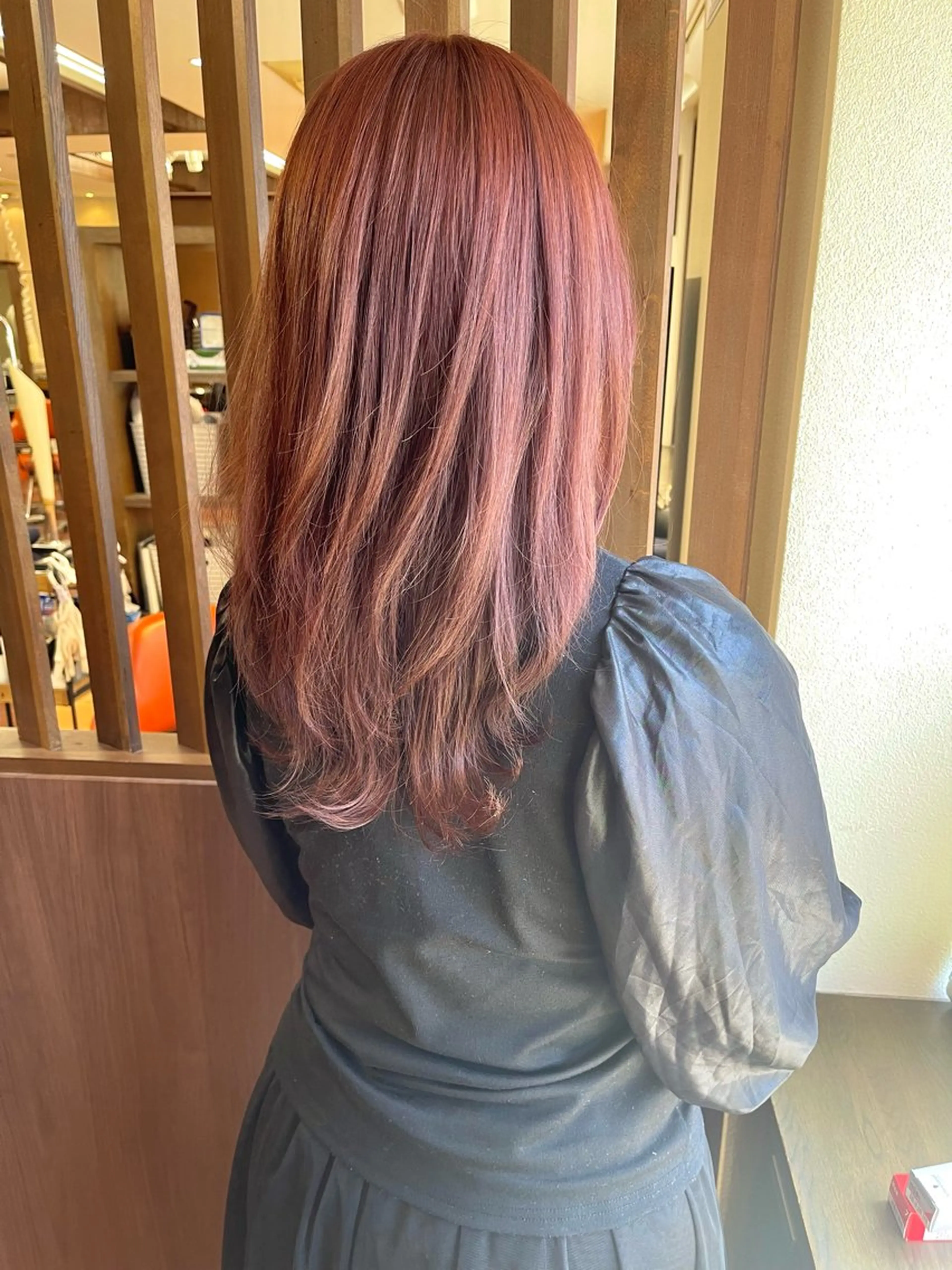 ロング カラー ブリーチ ダブルカラー ブリーチなしカラー ピンクカラー ヘアカラー トリートメント 髪質改善ｶﾗｰ ｹｱﾌﾞﾘｰﾁ/ﾀﾑのヘアスタイル