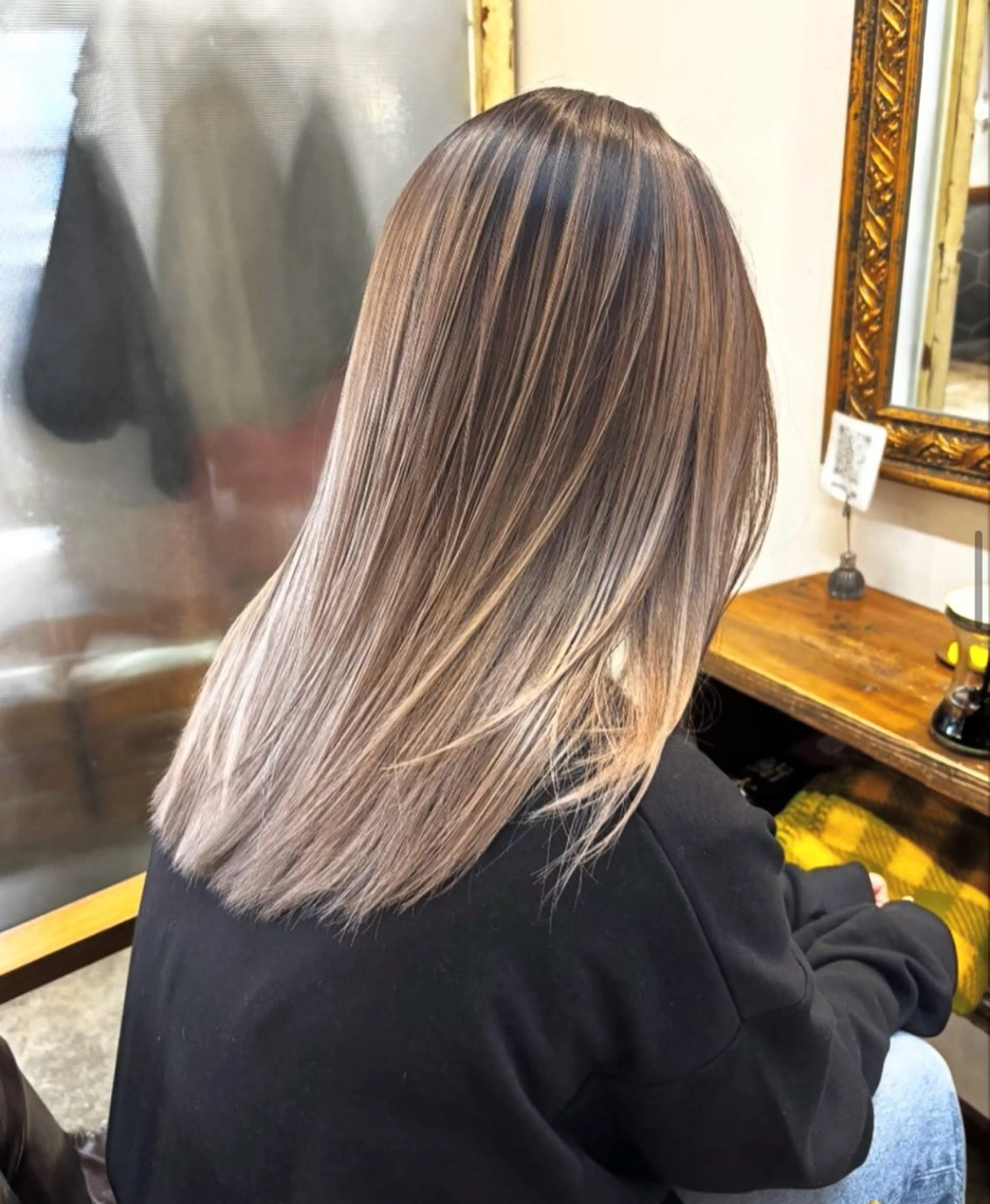 カラー ヘアカラー トリートメント broochブローチ所属・ブリーチカラー/草薙 MARU🌼のヘアスタイル