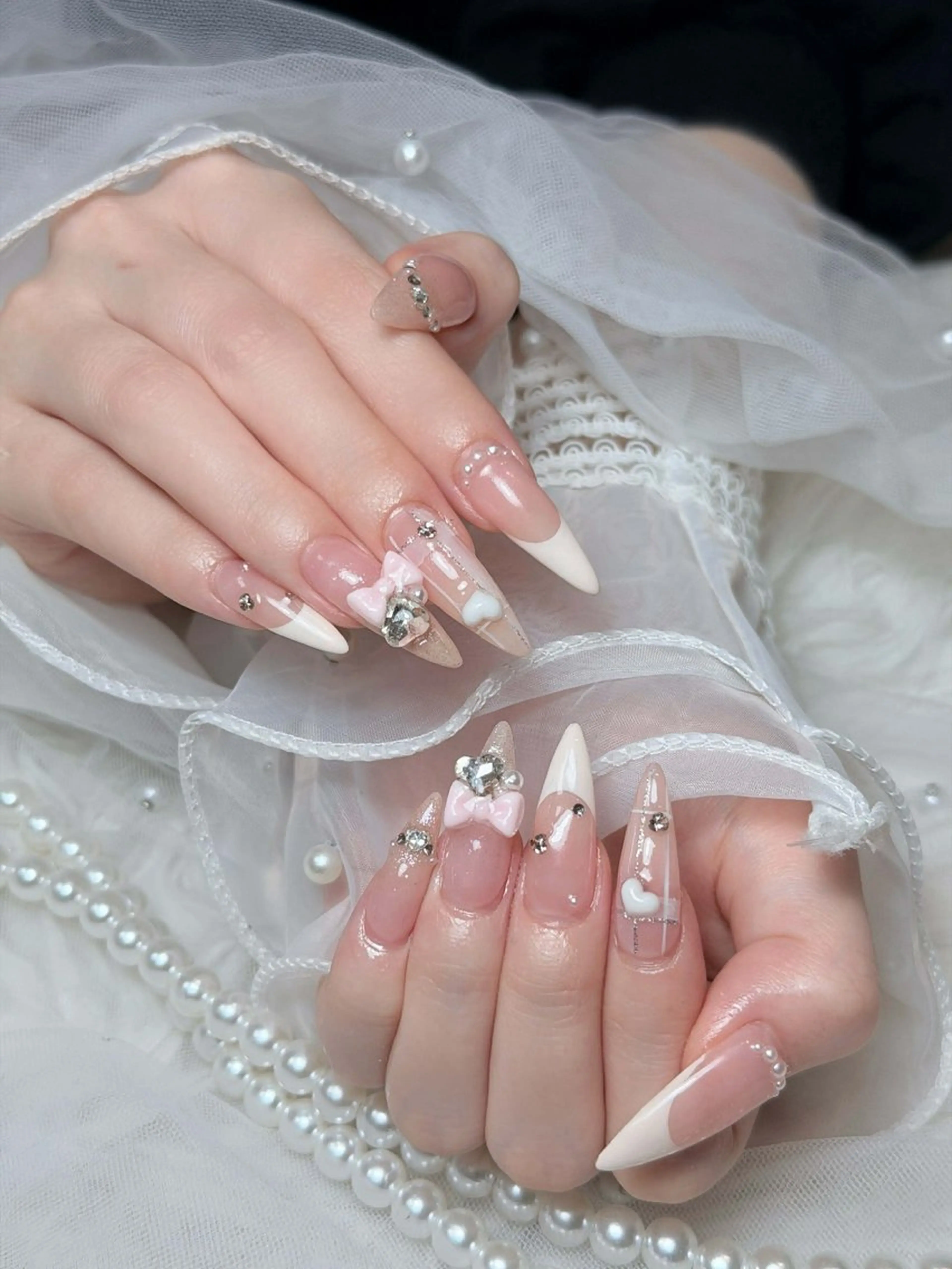 ネイル オーロラネイル ボルドー ブラウン 氷ネイル・うるうるネイル キラキラネイル ハンドネイル Julli NailStudioのネイルデザイン