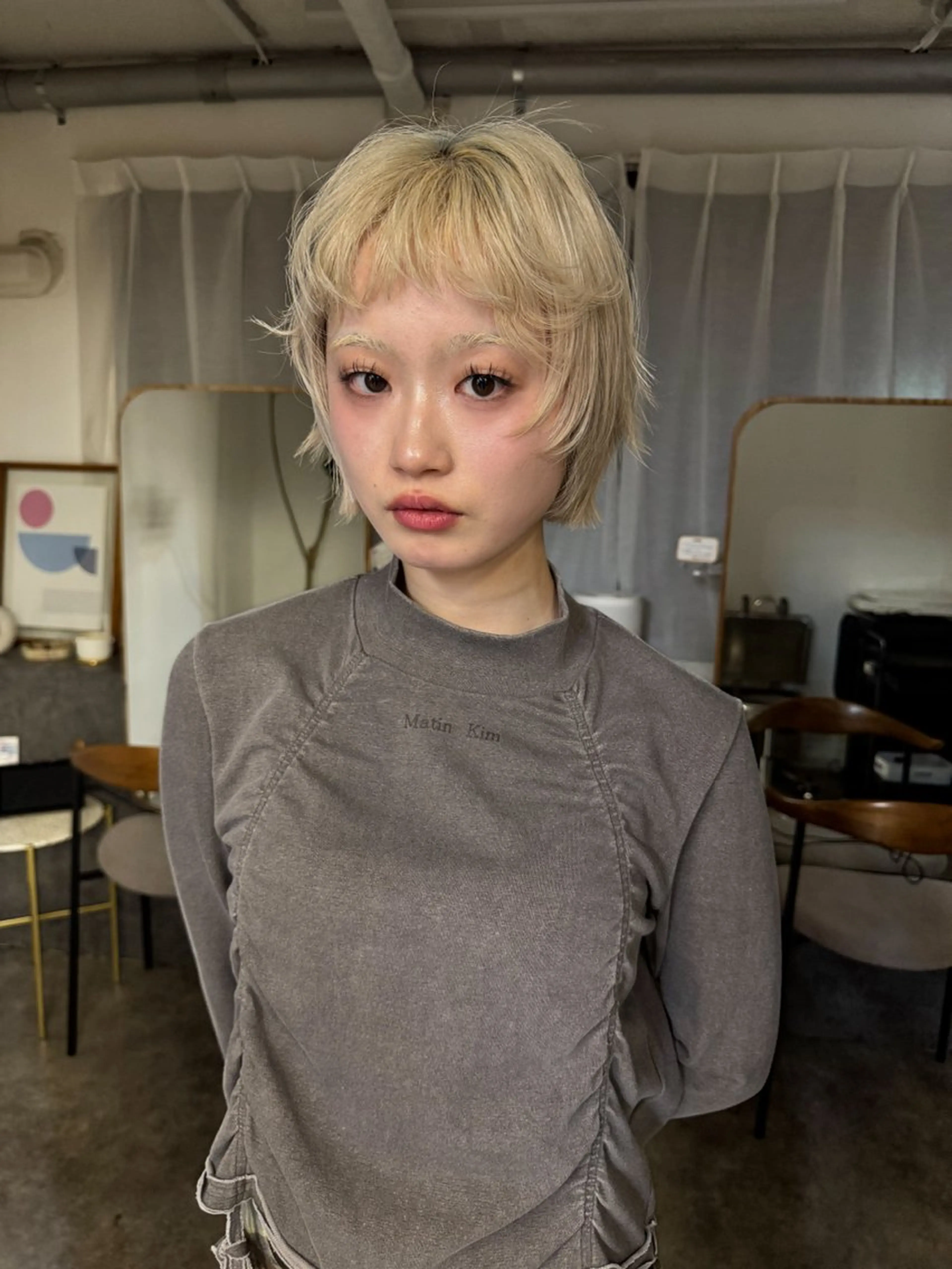 ミディアム カラー 顔周りレイヤー/韓国 ブリーチminamiのヘアスタイル