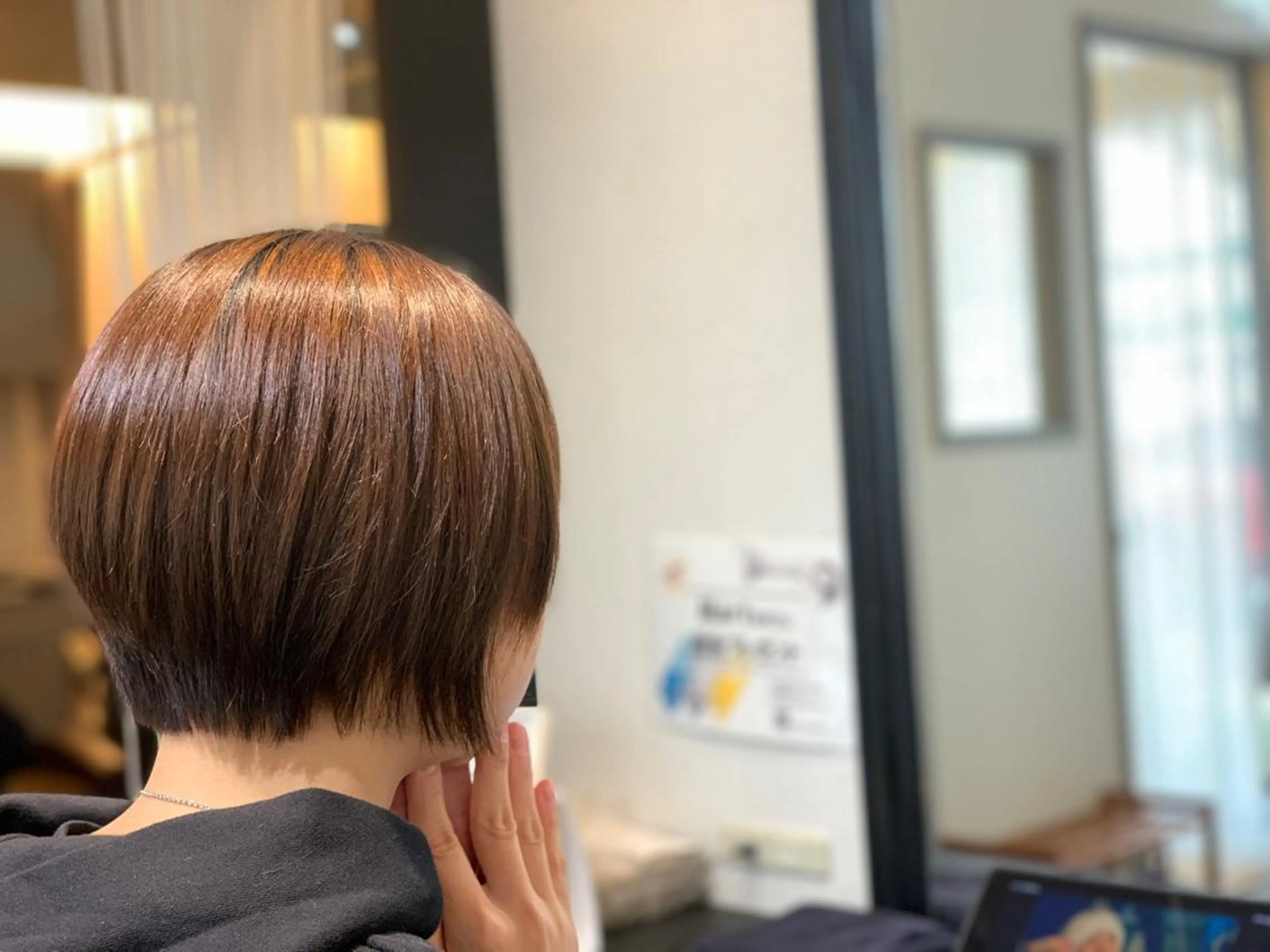 ショート カット ヘアカラー トリートメント 川村 綾のヘアスタイル