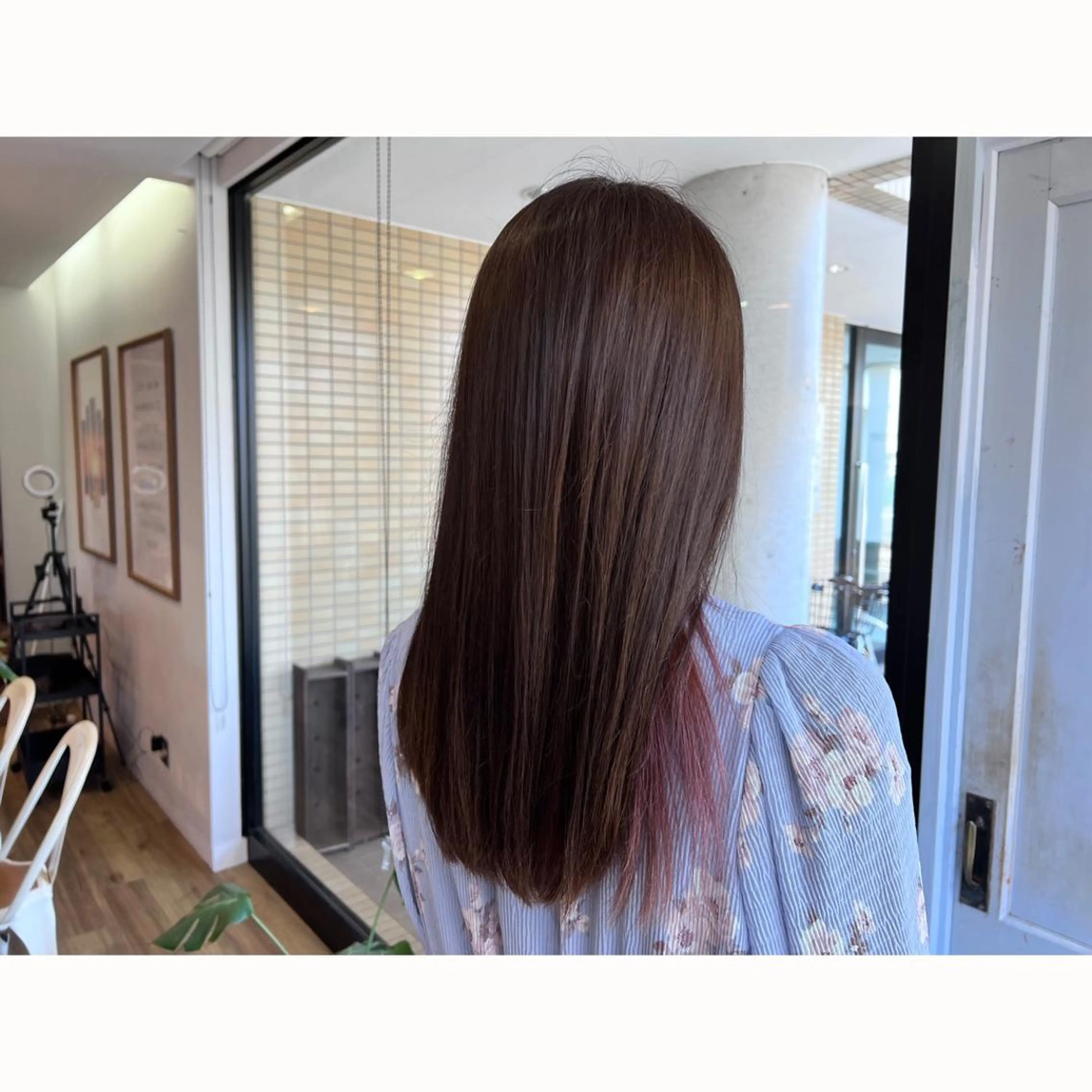 ロング カラー ブラウンカラー ピンクカラー ヘアカラー トリートメント ツキダテ ユイのヘアスタイル