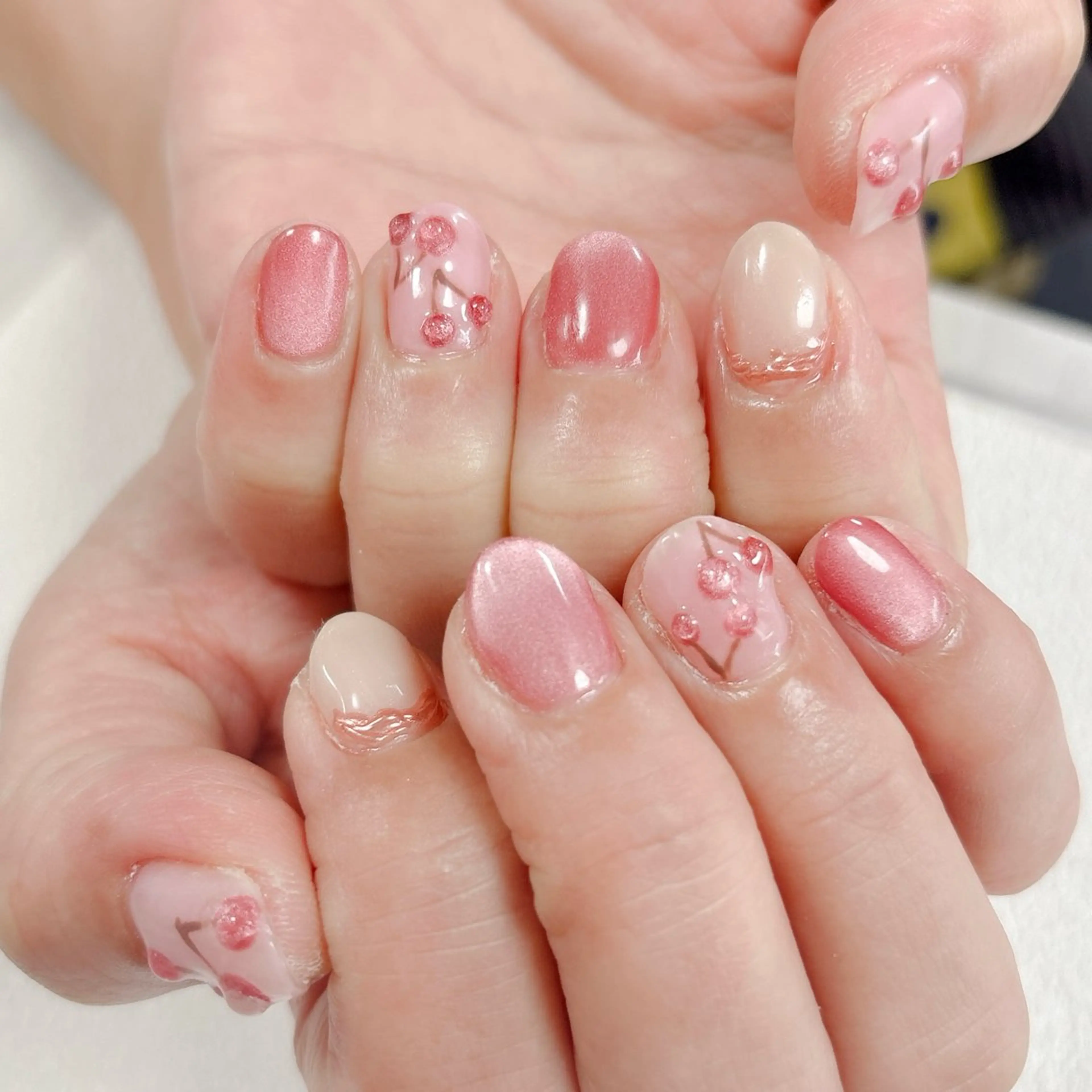 ネイル ハンドネイル アネラ もか.⋆𝜗𝜚のネイルデザイン