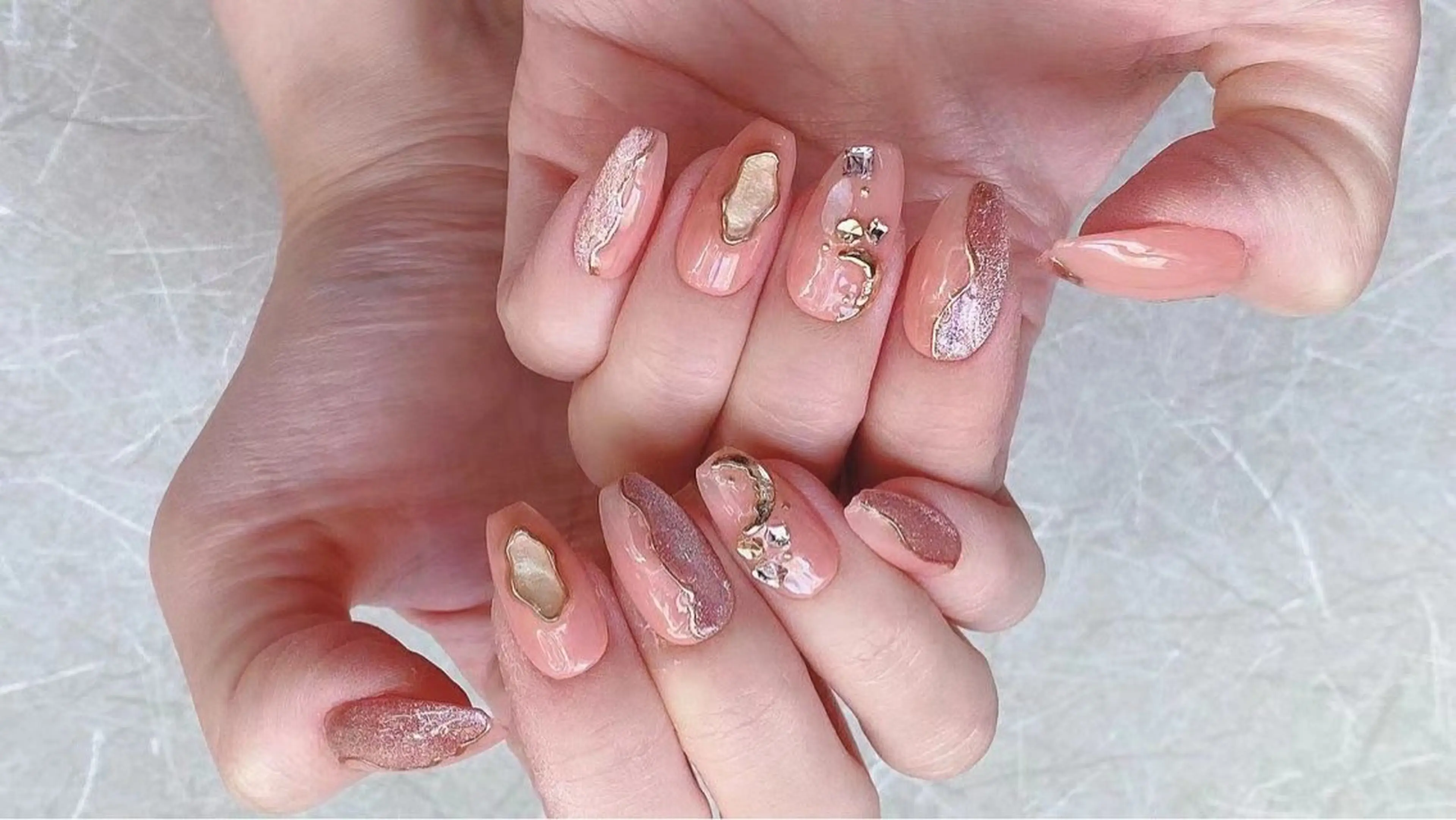 ロング amireux所属・チ まるこのネイルデザイン