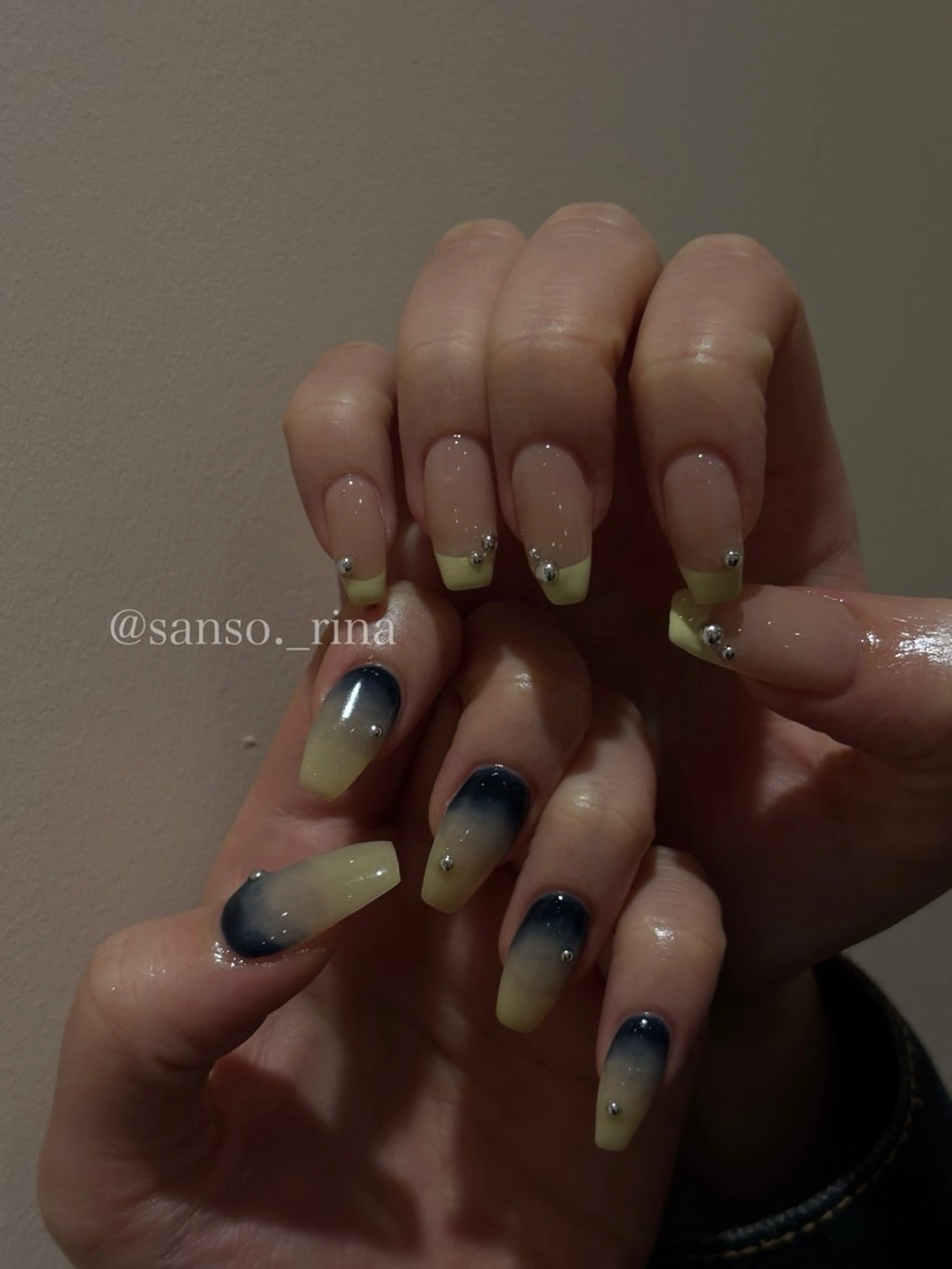 ネイル ハンドネイル フットネイル nuu  栄所属・早川 里奈のネイルデザイン