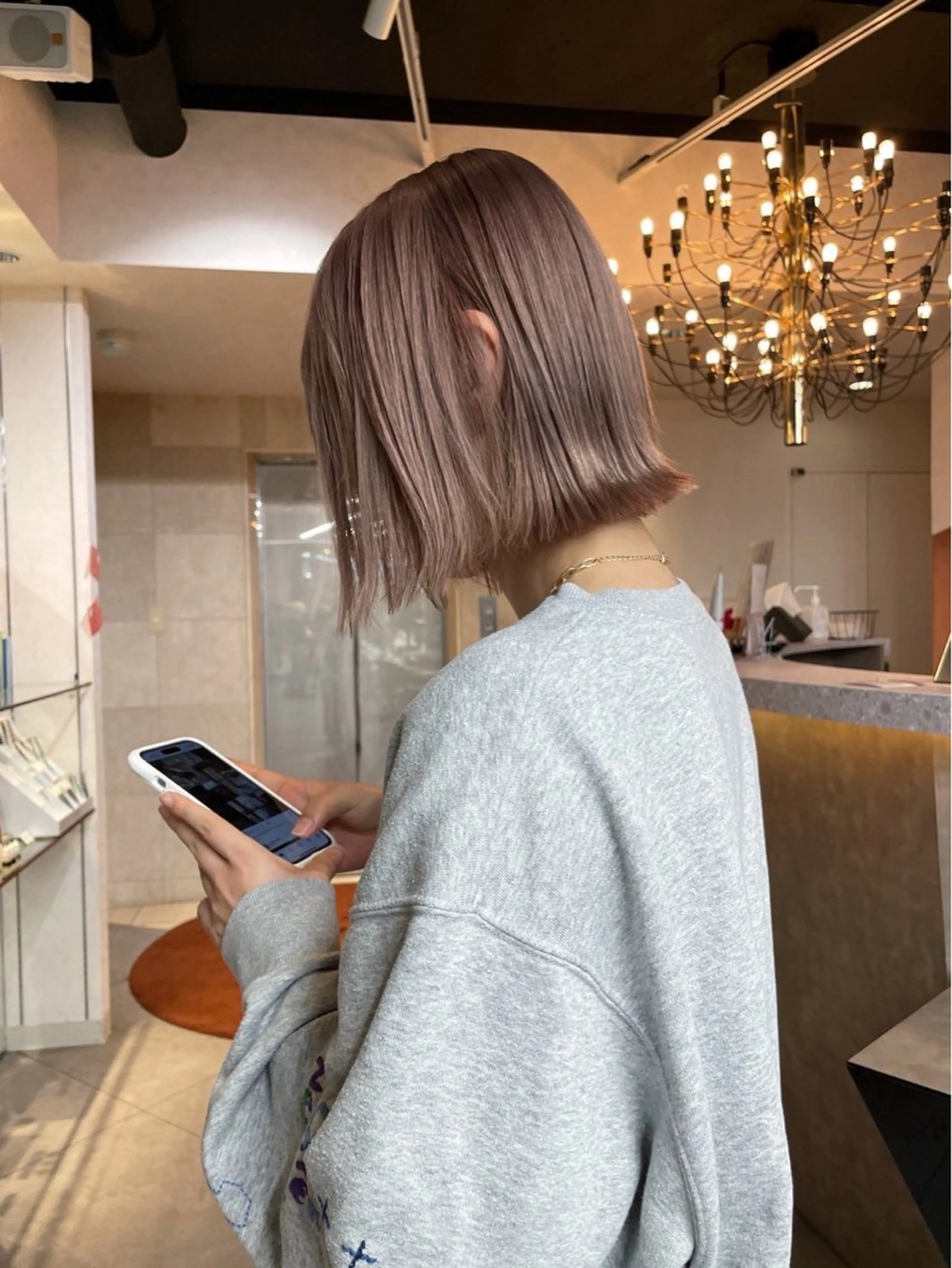 ショート カット ヘアカラー brace 小笹花純のヘアスタイル