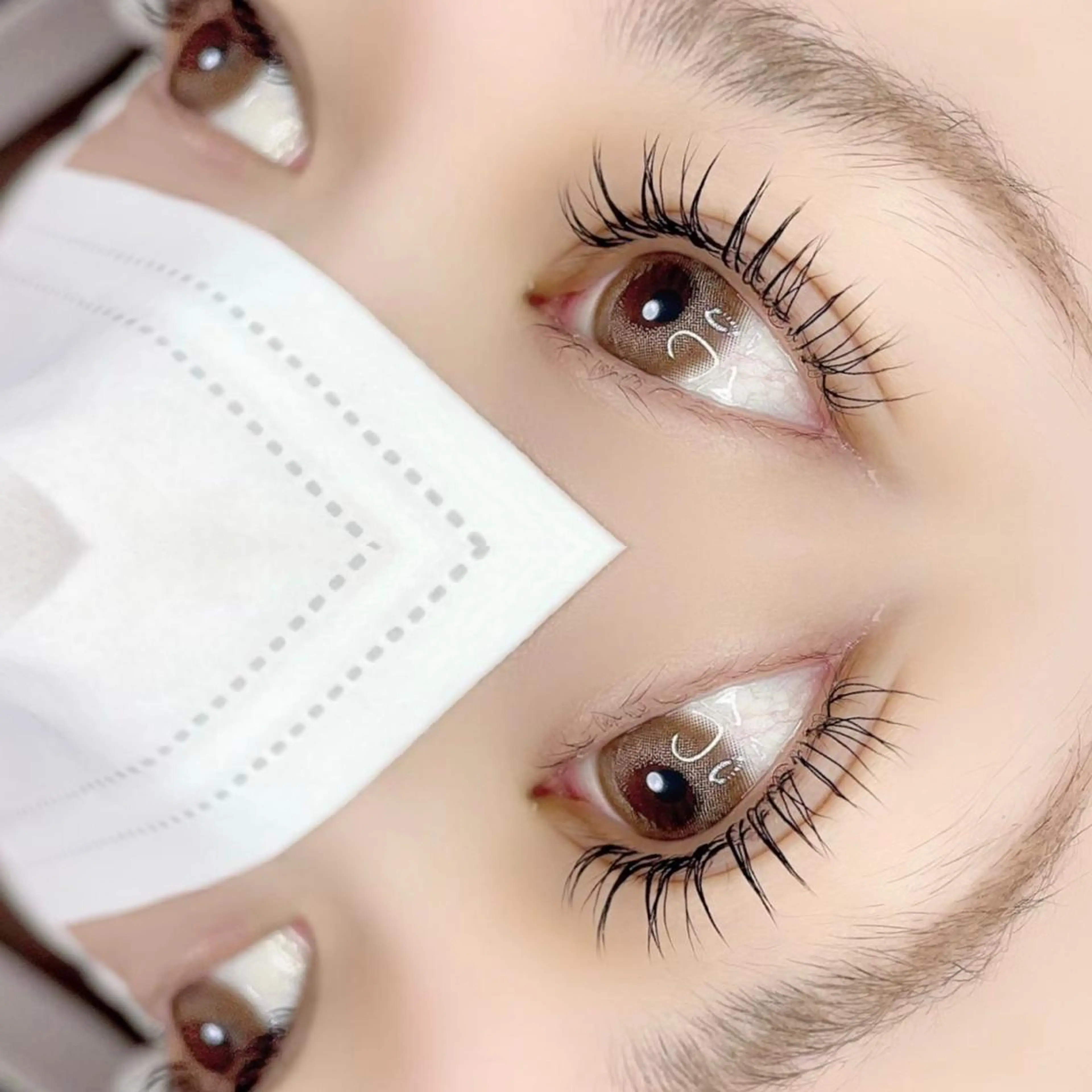 エクステ1h付け放題❣️育毛美容液コーティング付+アイマッサージ付き😊の写真