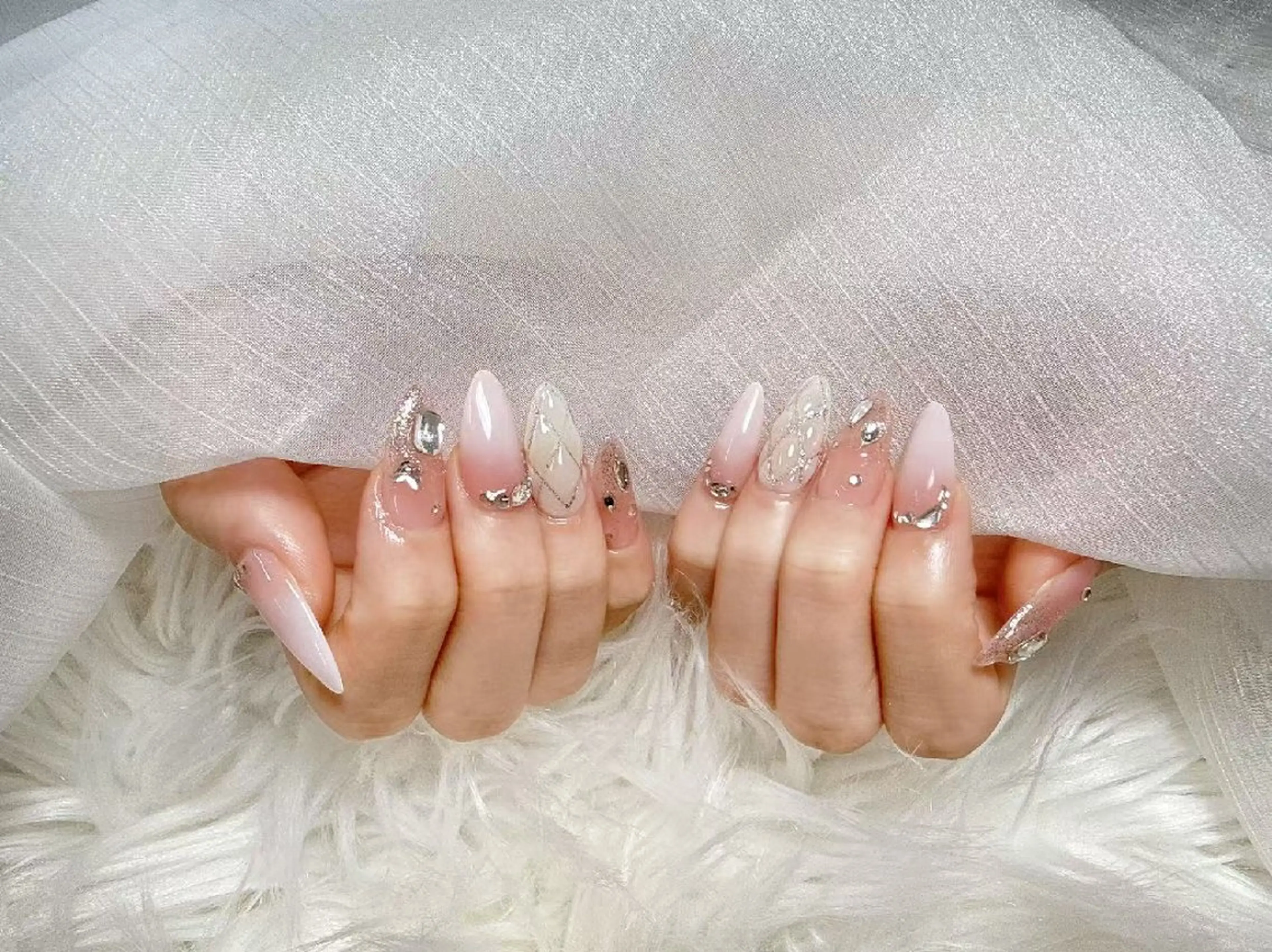 ネイル ENsalon AKIRAのネイルデザイン