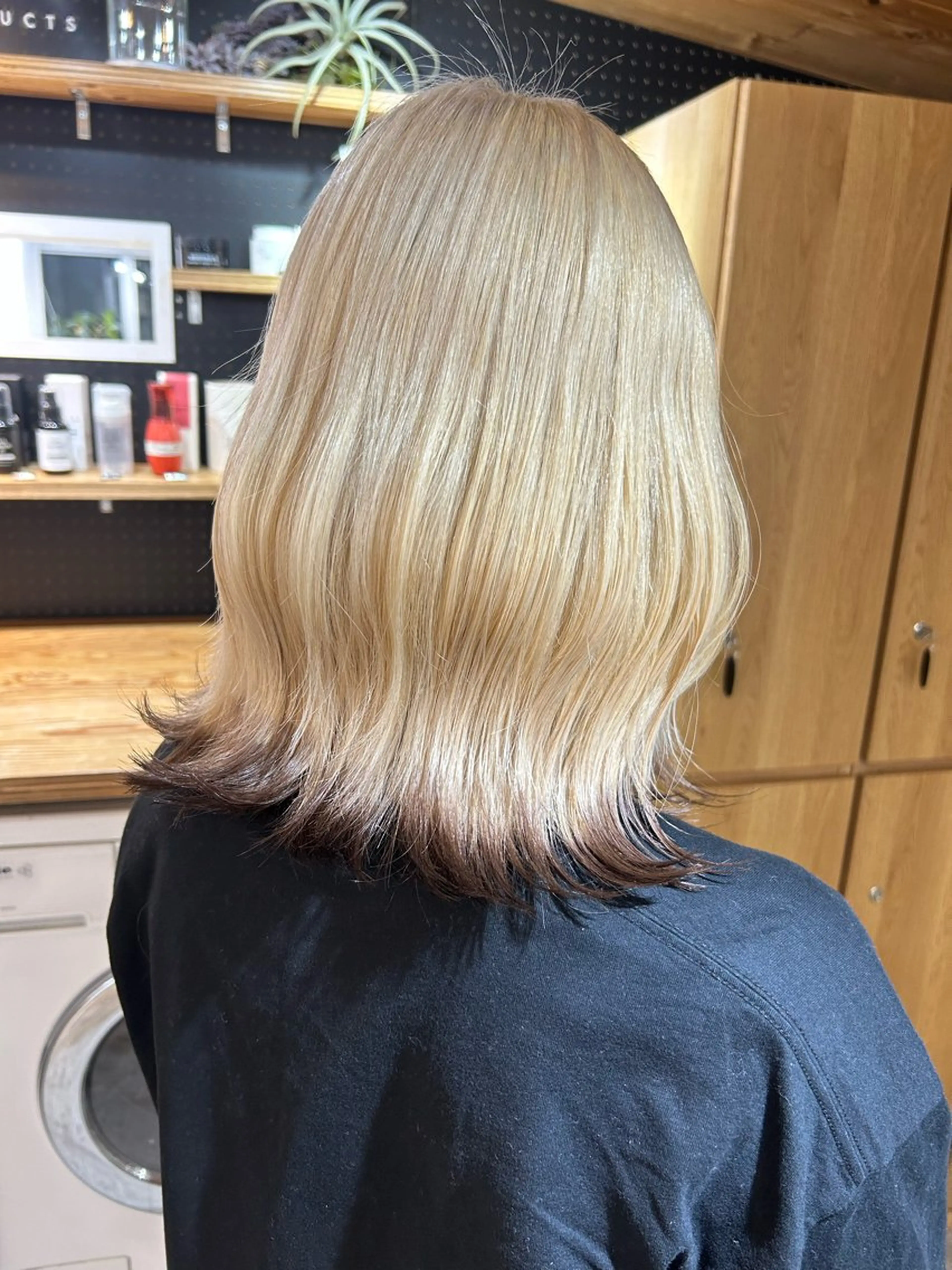 ミディアム カラー メンズ ブロンド ホワイトブロンド カット ヘアカラー トリートメント 🧸艶々韓国ヘア 🧁mizunaのヘアスタイル