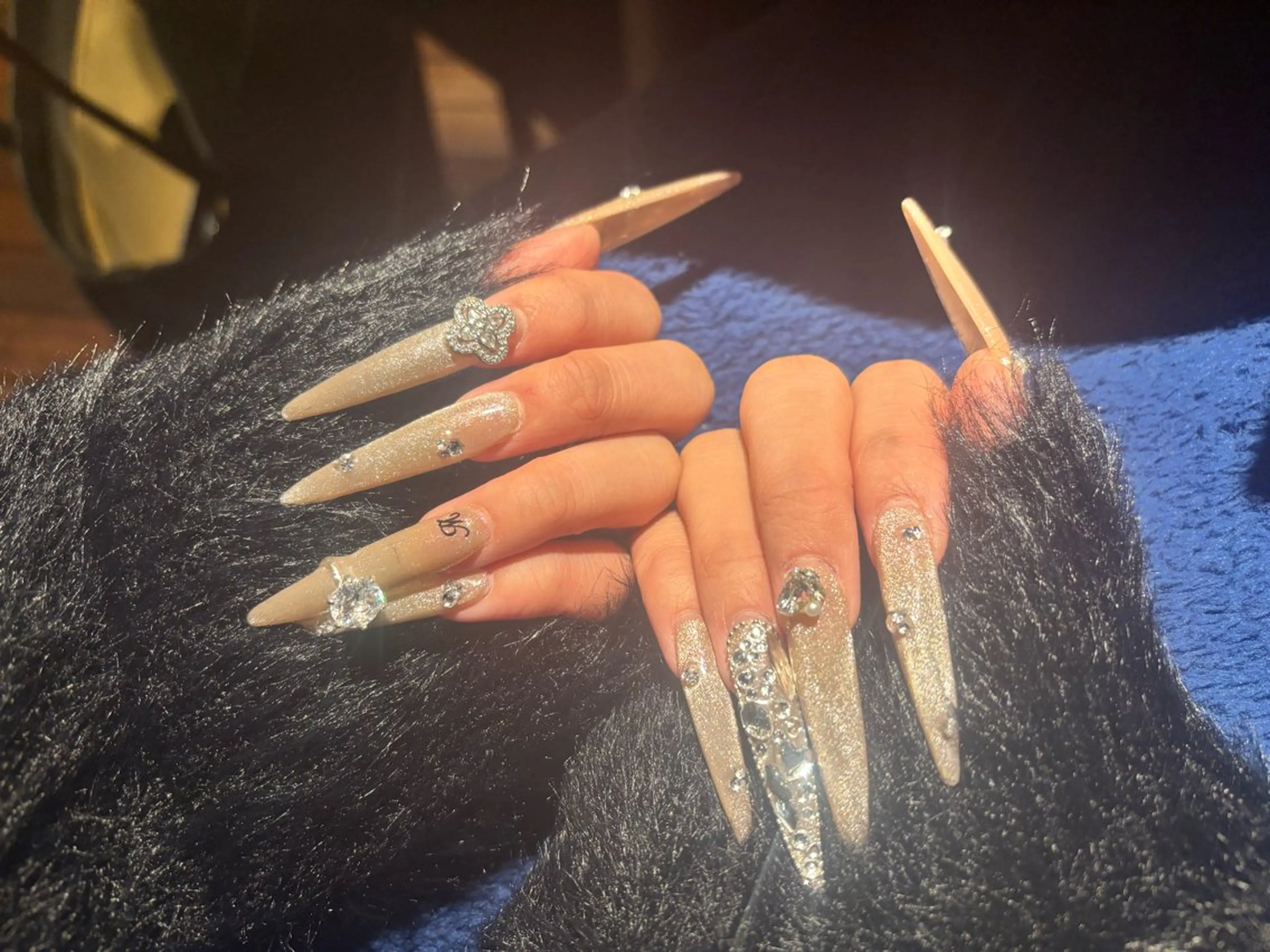 ロング Theネイルサロン所属・ネイルサロン あんみのネイルデザイン