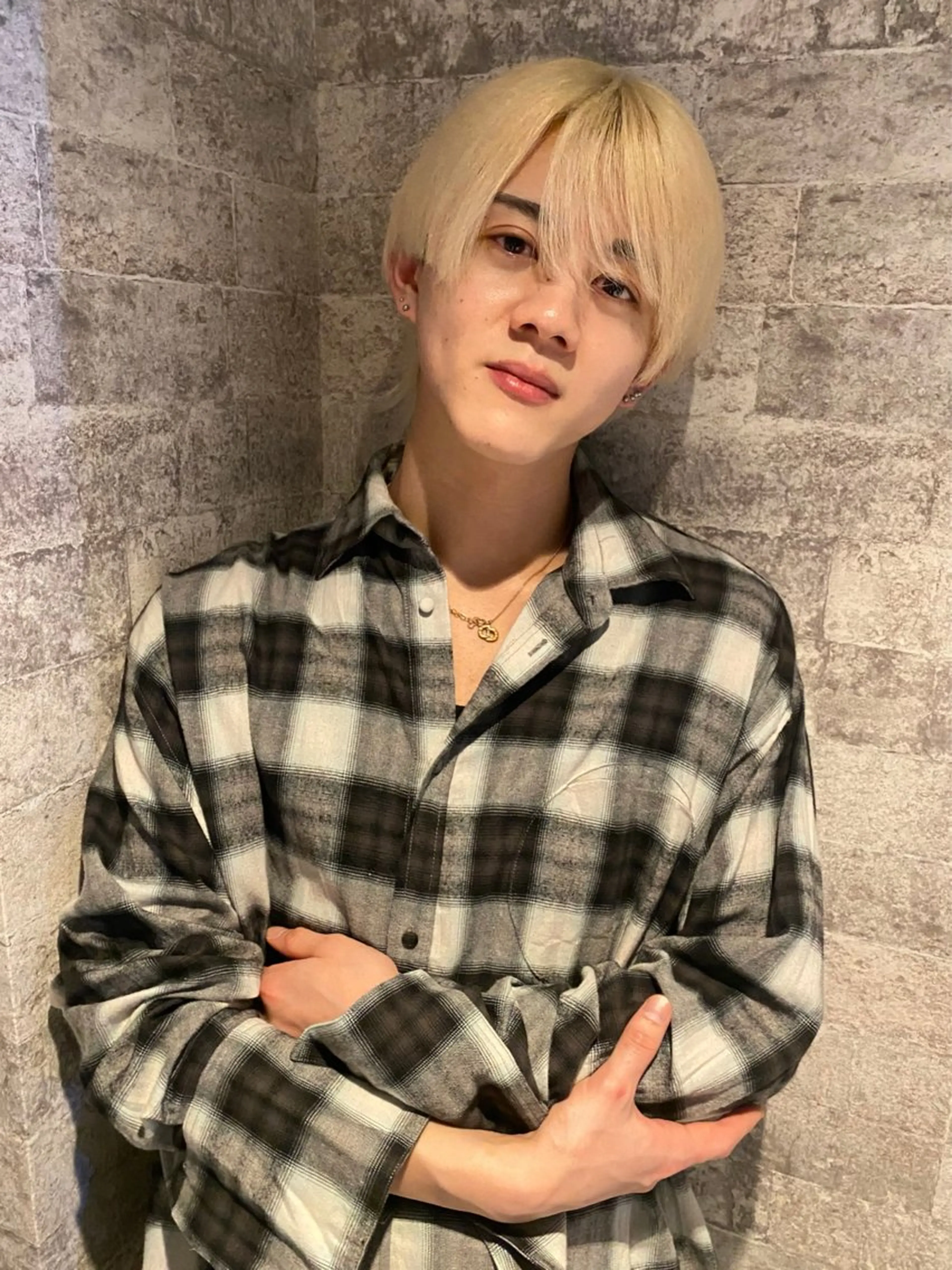 ショート カラー 抜きっぱなしブロンド カット ヘアカラー トリートメント mai / linoah˚✧のヘアスタイル