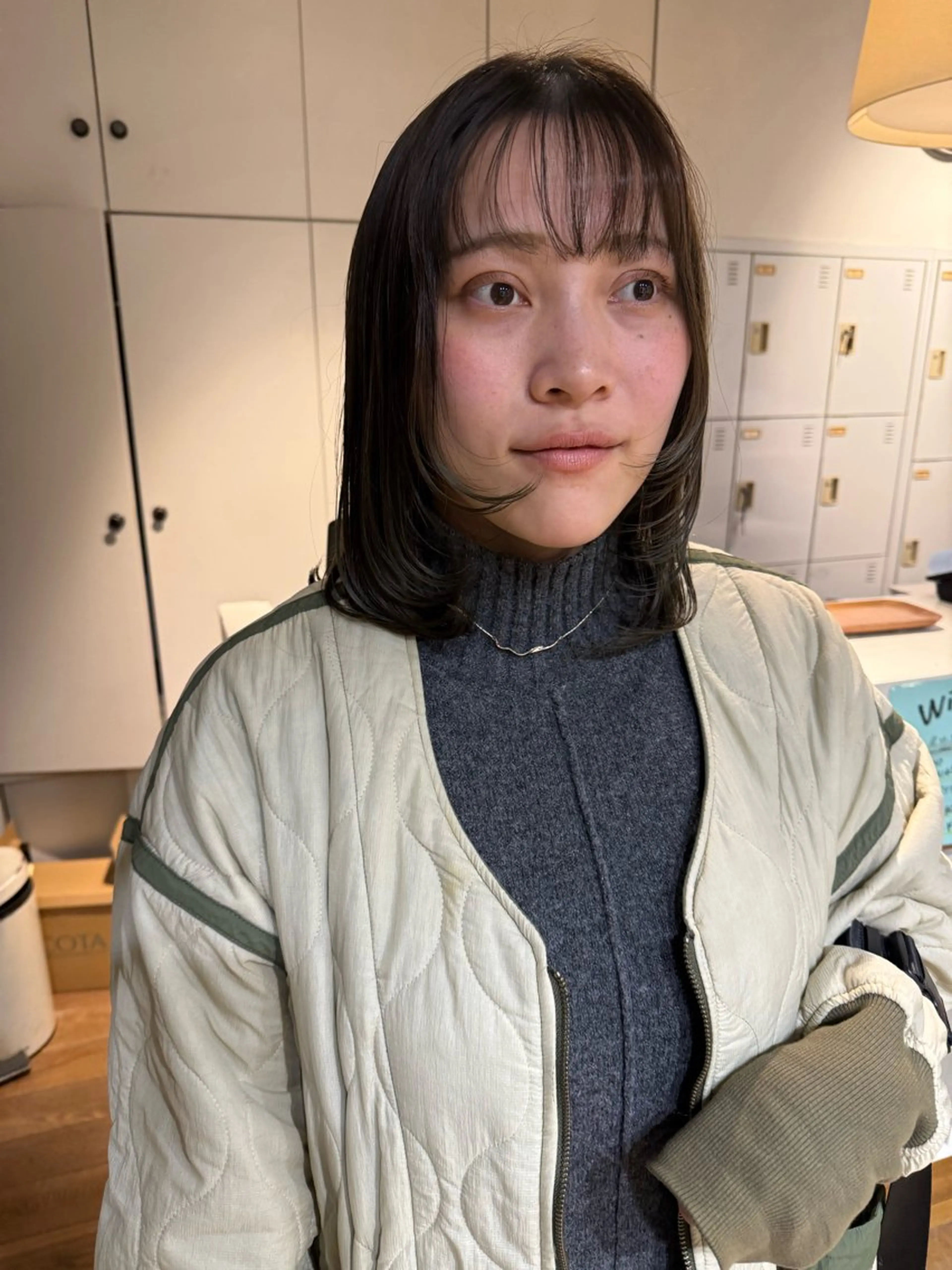 セミロング レイヤーカット カット ヘアカラー トリートメント 松本  夏海のヘアスタイル