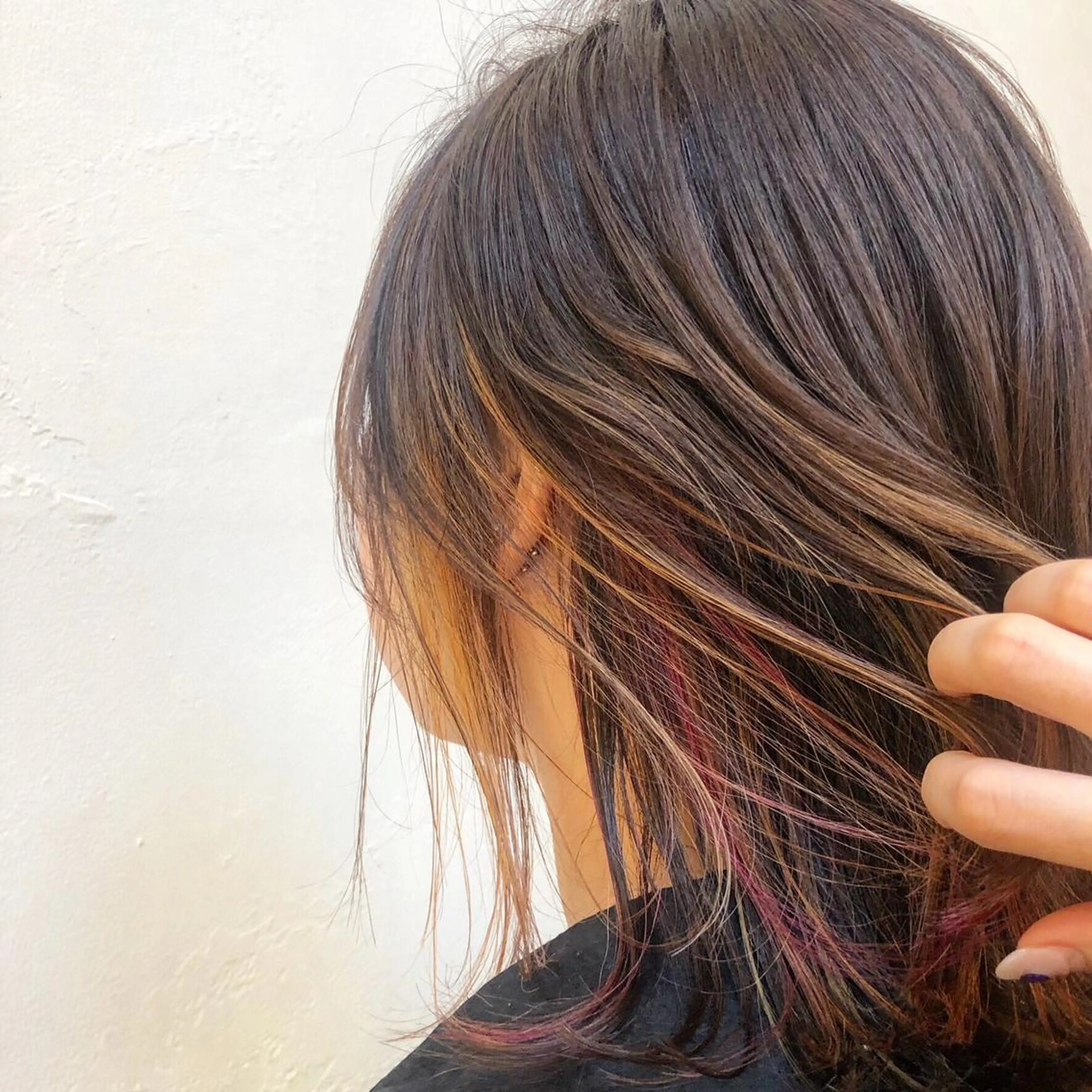 ショート カラー ハイライトカラー オレンジ ピンクカラー バイオレットカラー ハイライト luve heart's And Be  minamisemba所属・脇坂 佳世の眉毛・アイブロウイメージ