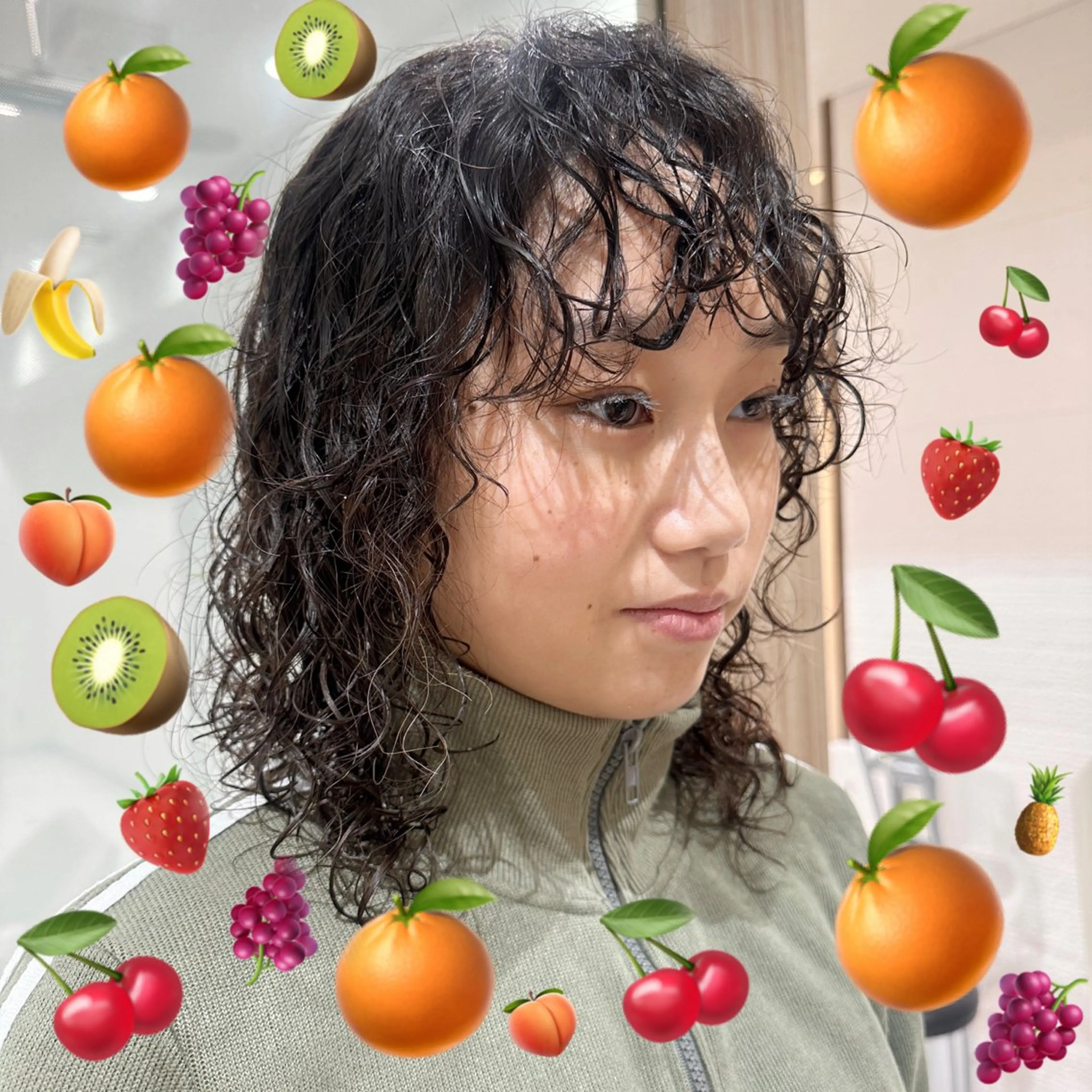 ミディアム パーマ ミディアムパーマ 伸ばしかけ hollo原宿所属・パーマ/ハイトーン 🎀Rumiのヘアスタイル