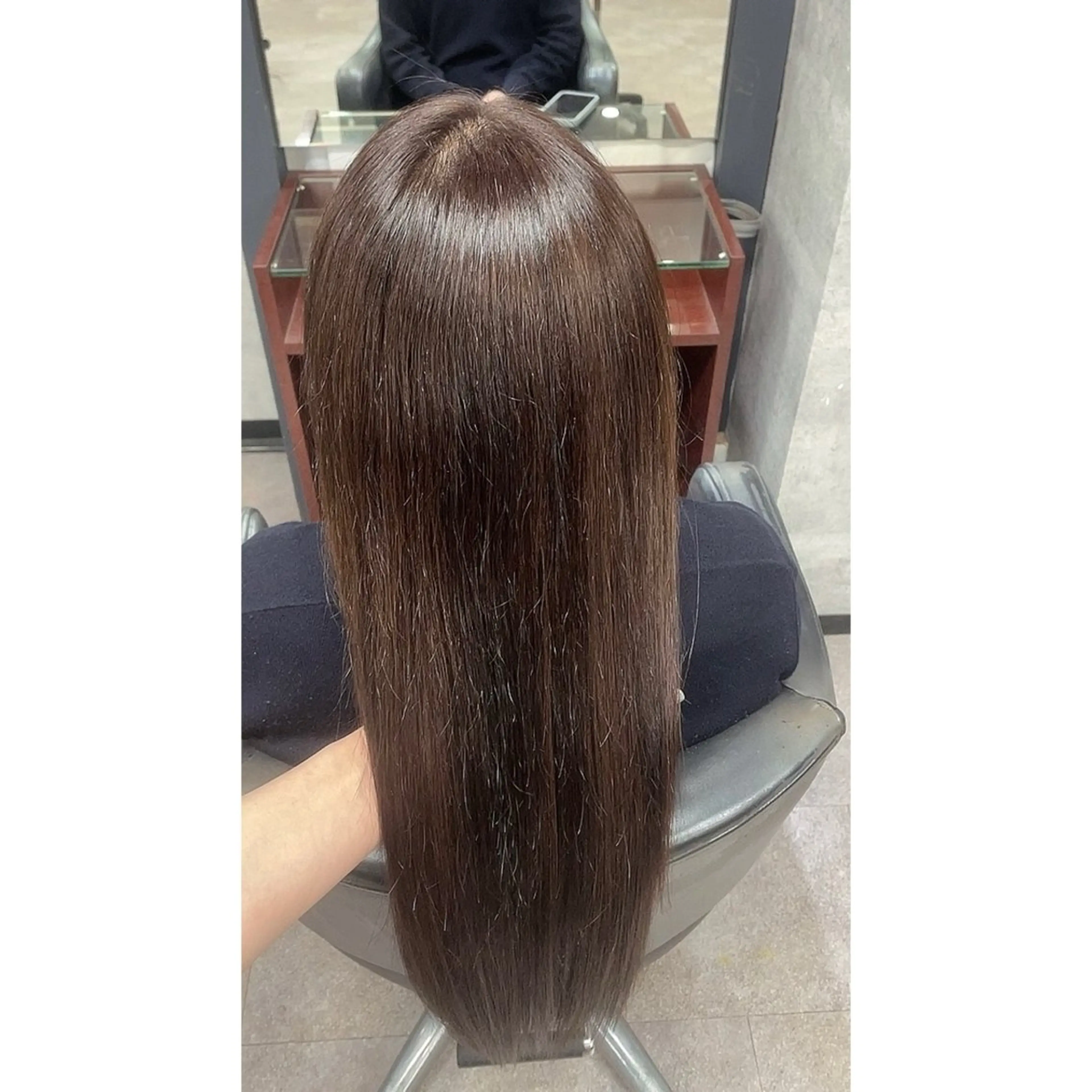 ロング カラー ヘアアレンジ シールエクステ バレイヤージュ ベージュカラー ブリーチ ケアブリーチ カット ヘアカラー エクステ M. KURUMIのヘアスタイル