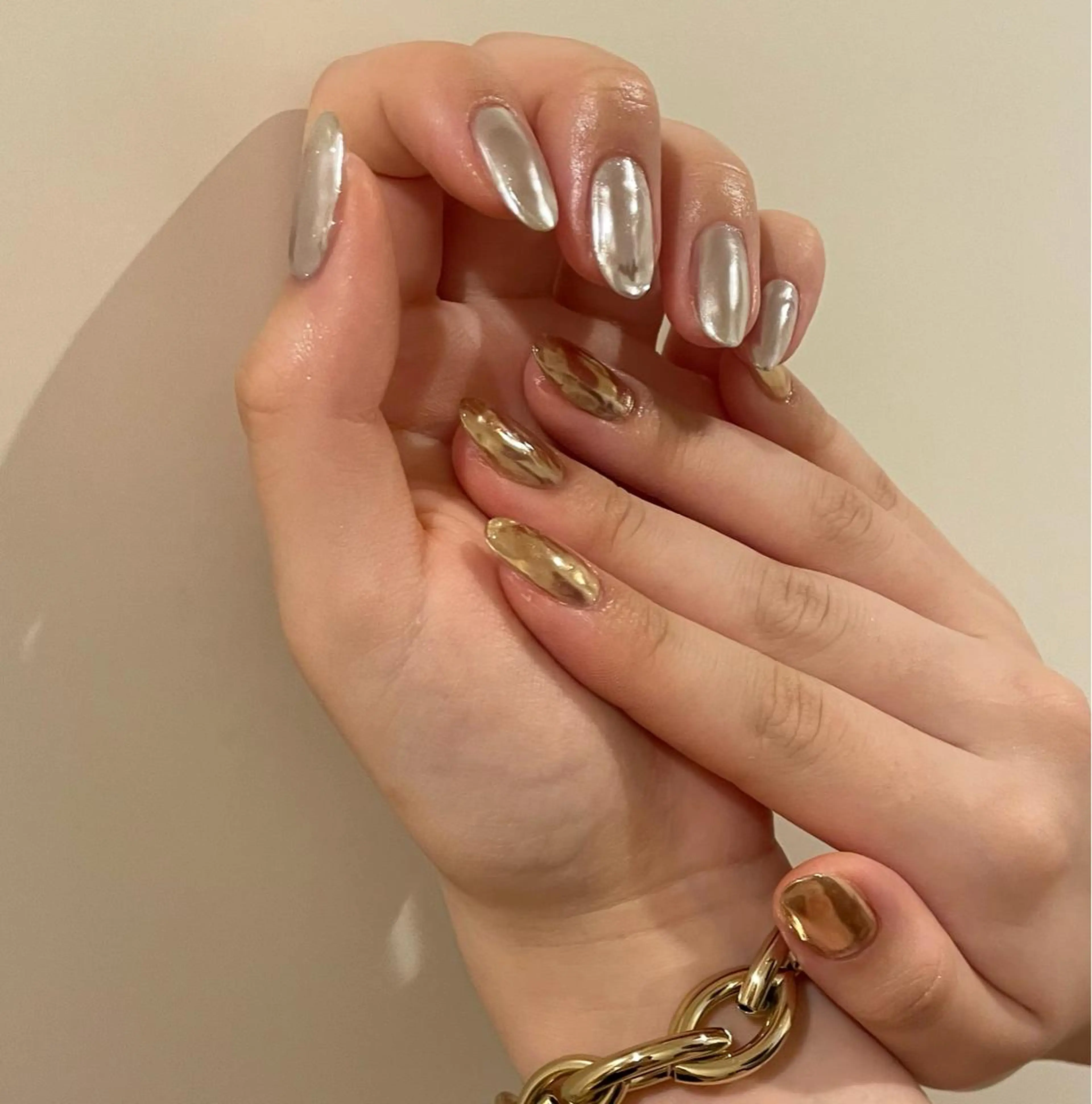 ネイル ミラーネイル ワンカラーネイル ハンドネイル H'ami (haruka)のネイルデザイン