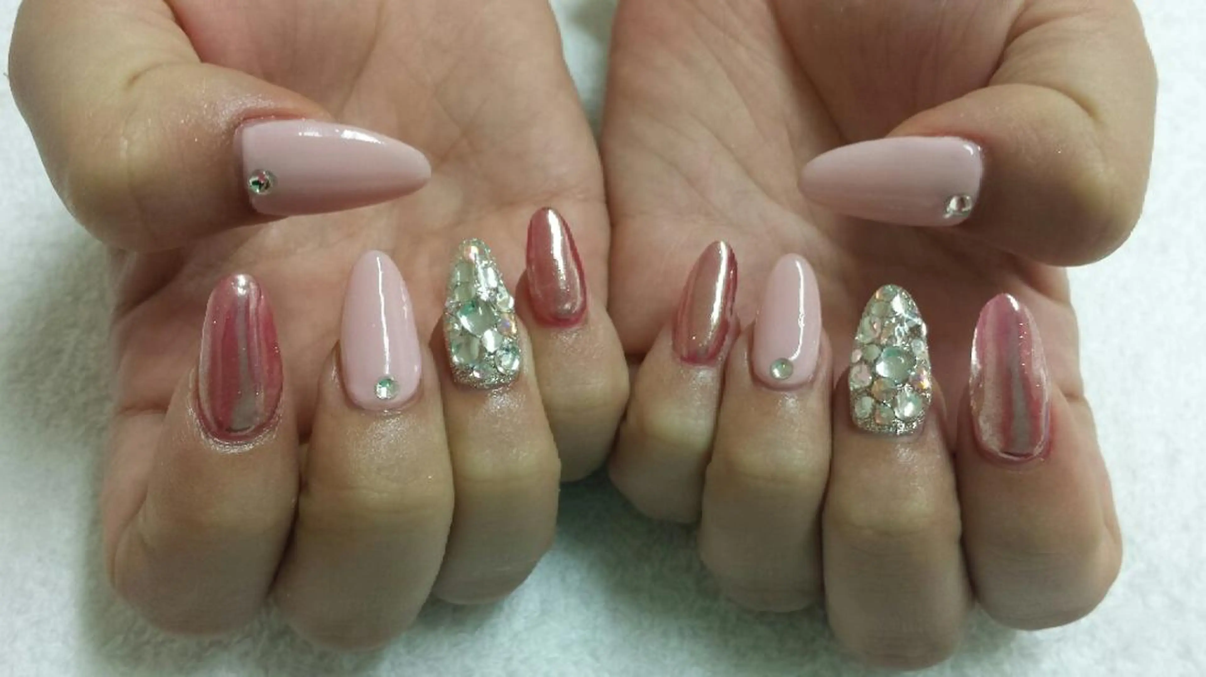 ネイル 河野ちえ (雑誌掲載サロン)のネイルデザイン