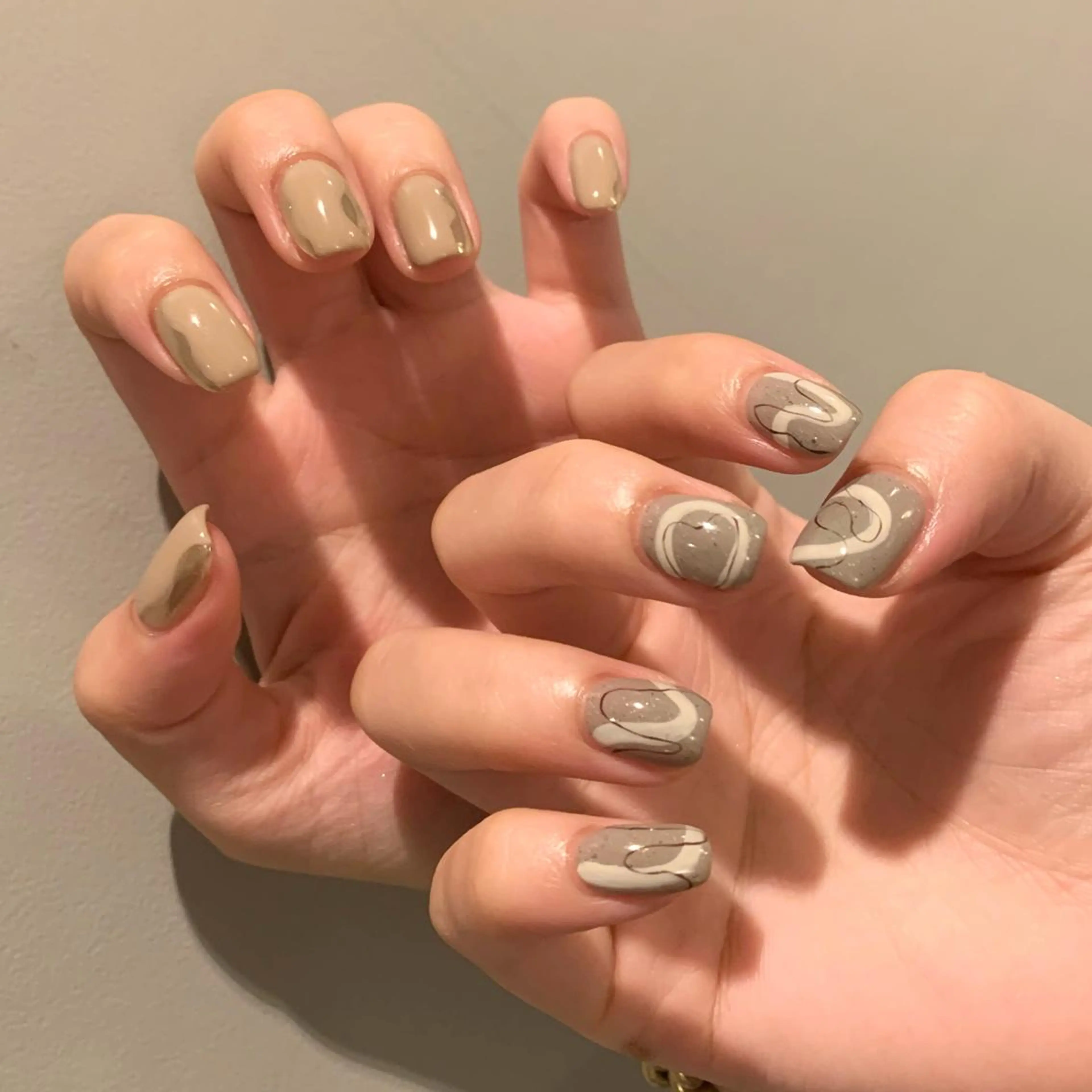 ネイル ハンドネイル ウシク ミユキのネイルデザイン