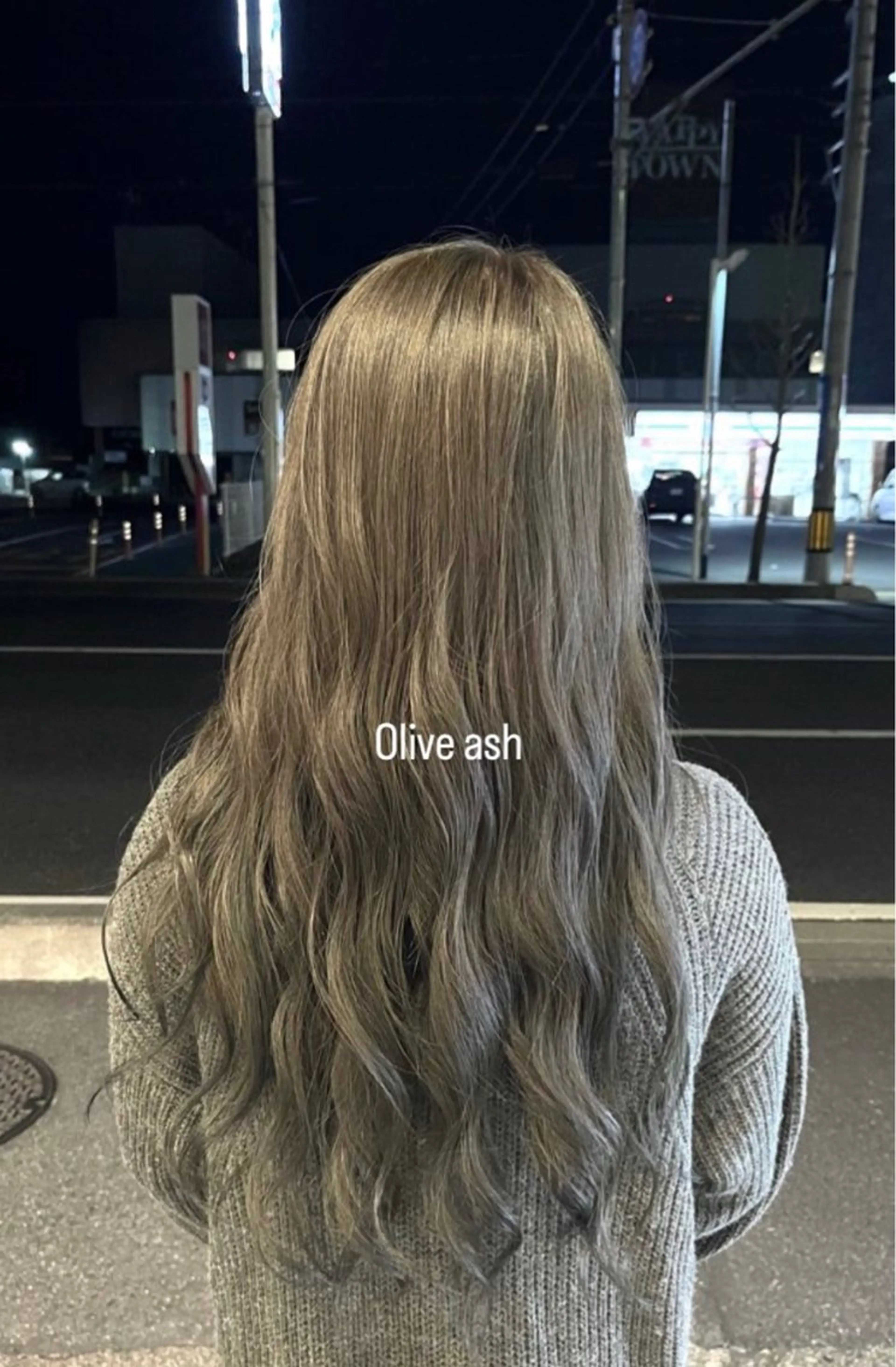 ロング ヘアカラー セジールヘアメゾン所属・韓国レイヤー/透明感 カラー🐈曾根高のヘアスタイル