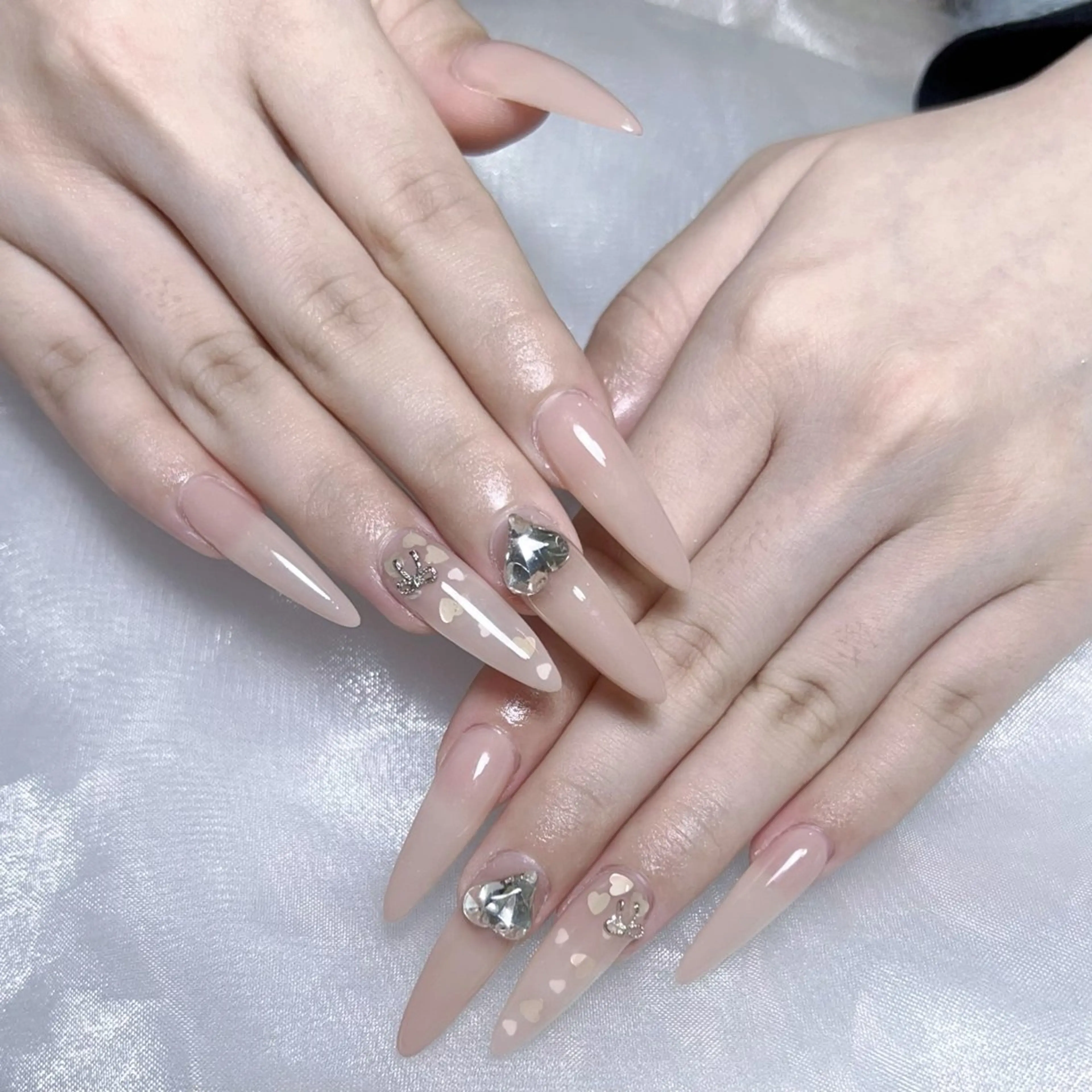 メンズ ネイル メンズ韓国風 アートネイル オーロラネイル ガーリー キラキラネイル ハンドネイル Nail salon 木にいるのネイルデザイン