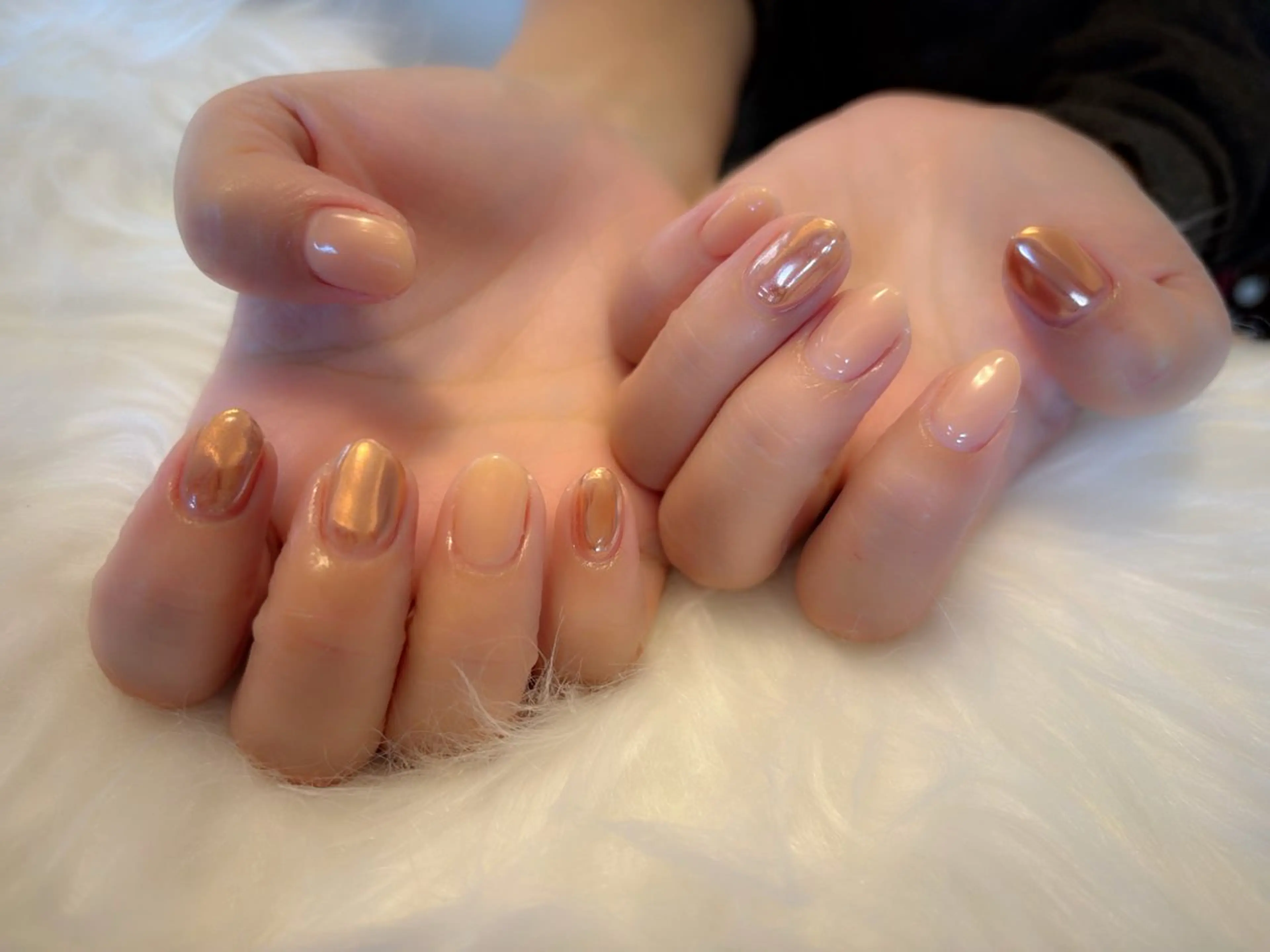 ネイル ミラーネイル komohana salon🌺のネイルデザイン